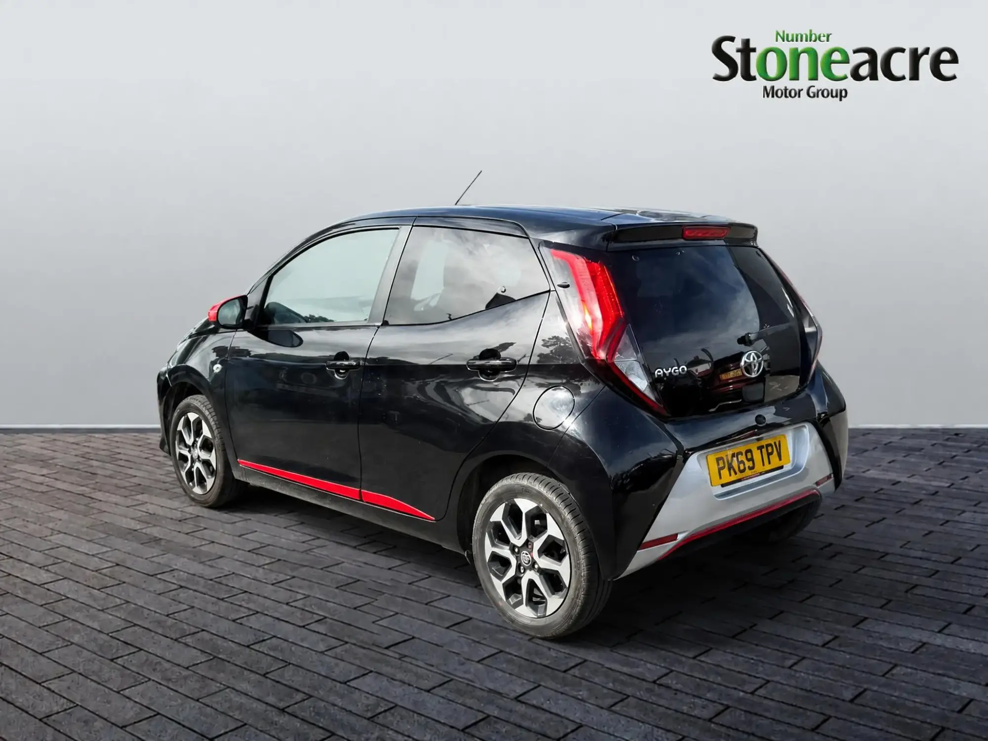 Toyota Aygo 1.0 VVT-i X-Trend 5dr PK69TPV Image 3 Toyota Aygo 1.0 VVT-i X-Trend 5dr PK69TPV Image 3