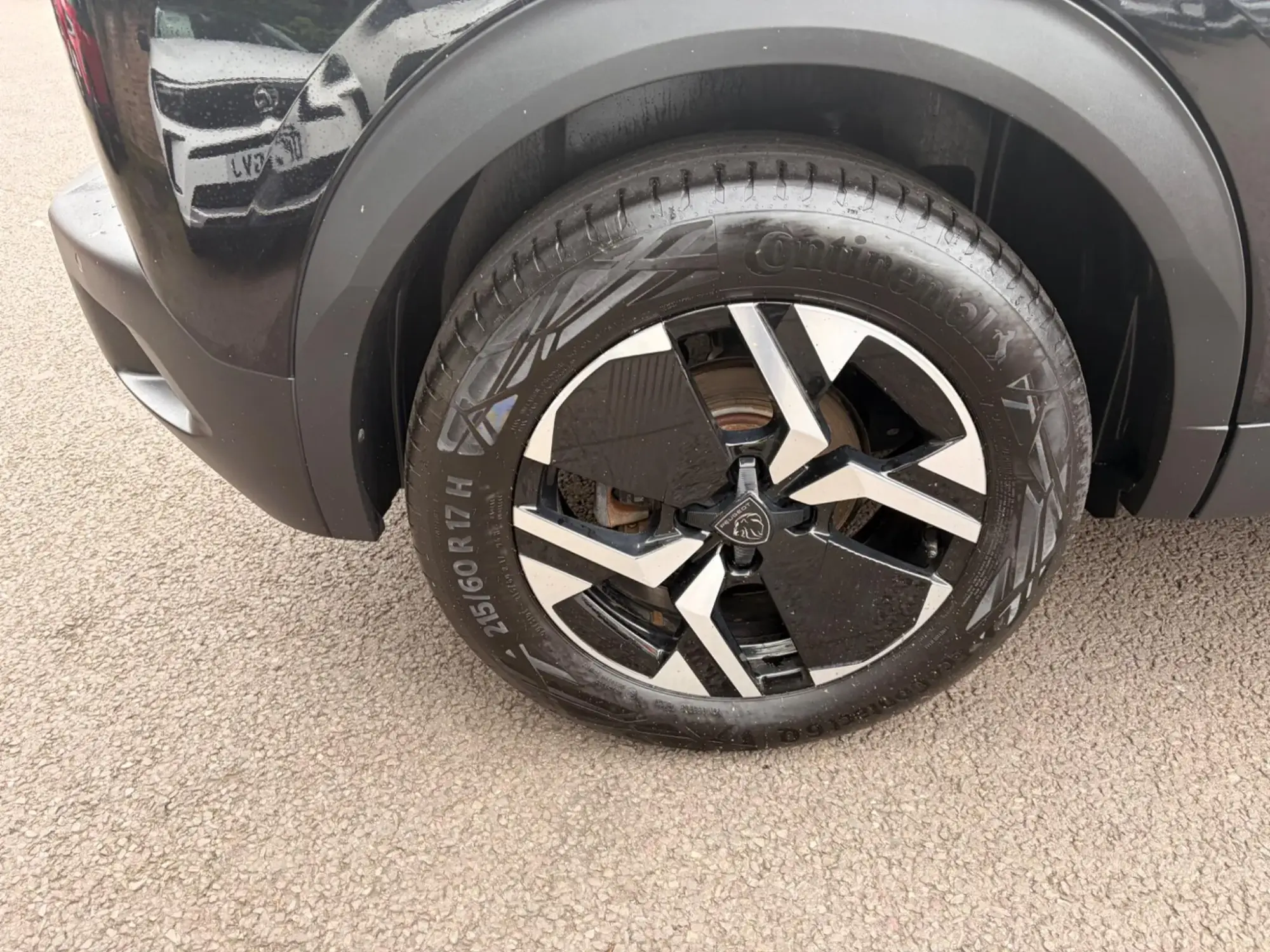 Peugeot E-2008 Image 30