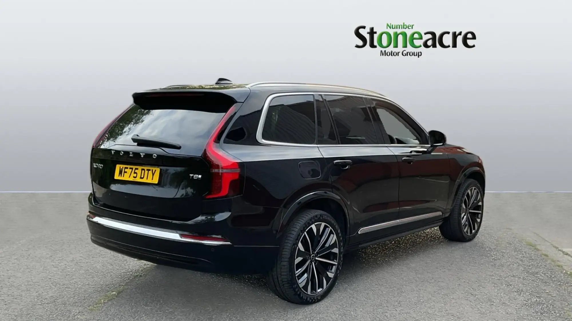 Volvo XC90 Plug-In Hybrid 2.0 T8 18.8kWh Ultra Bright Auto 4WD Euro 6 (s/s) 5dr WF75DTY Image 2 Volvo XC90 Plug-In Hybrid 2.0 T8 18.8kWh Ultra Bright Auto 4WD Euro 6 (s/s) 5dr WF75DTY Image 2