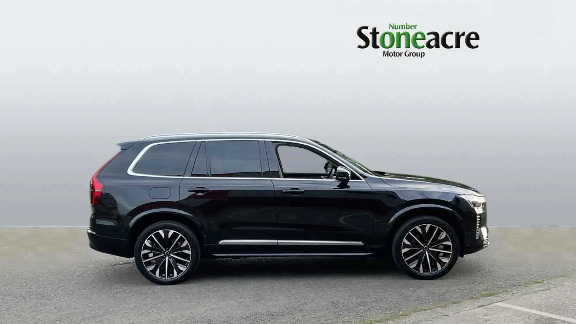Volvo XC90 Plug-In Hybrid 2.0 T8 18.8kWh Ultra Bright Auto 4WD Euro 6 (s/s) 5dr WF75DTY Image 3 Volvo XC90 Plug-In Hybrid 2.0 T8 18.8kWh Ultra Bright Auto 4WD Euro 6 (s/s) 5dr WF75DTY Image 3