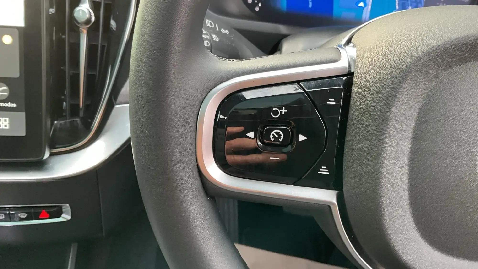 Volvo XC90 Plug-In Hybrid Image 21 Volvo XC90 Plug-In Hybrid Image 21