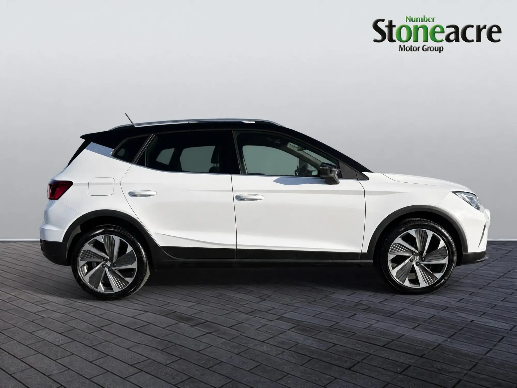 SEAT Arona 1.0 TSI FR Sport DSG Euro 6 (s/s) 5dr DK75XNF Image 2 SEAT Arona 1.0 TSI FR Sport DSG Euro 6 (s/s) 5dr DK75XNF Image 2