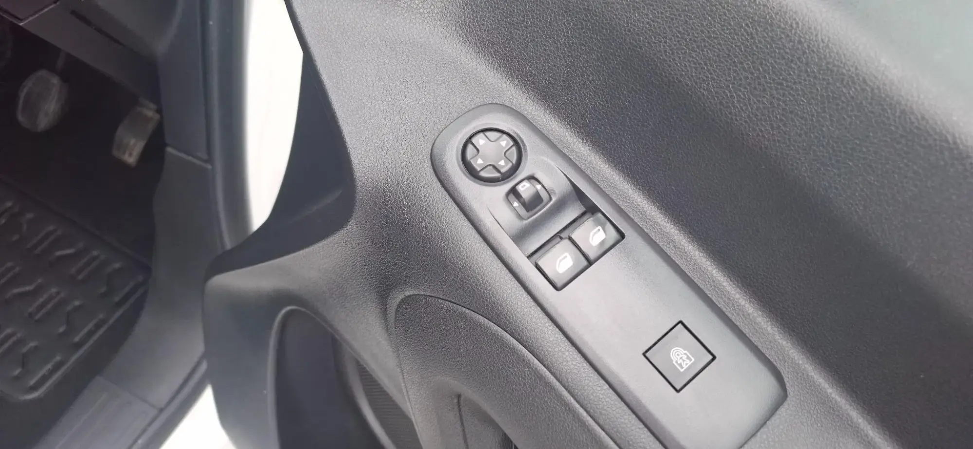 Vauxhall Combo Image 11 Vauxhall Combo Image 11