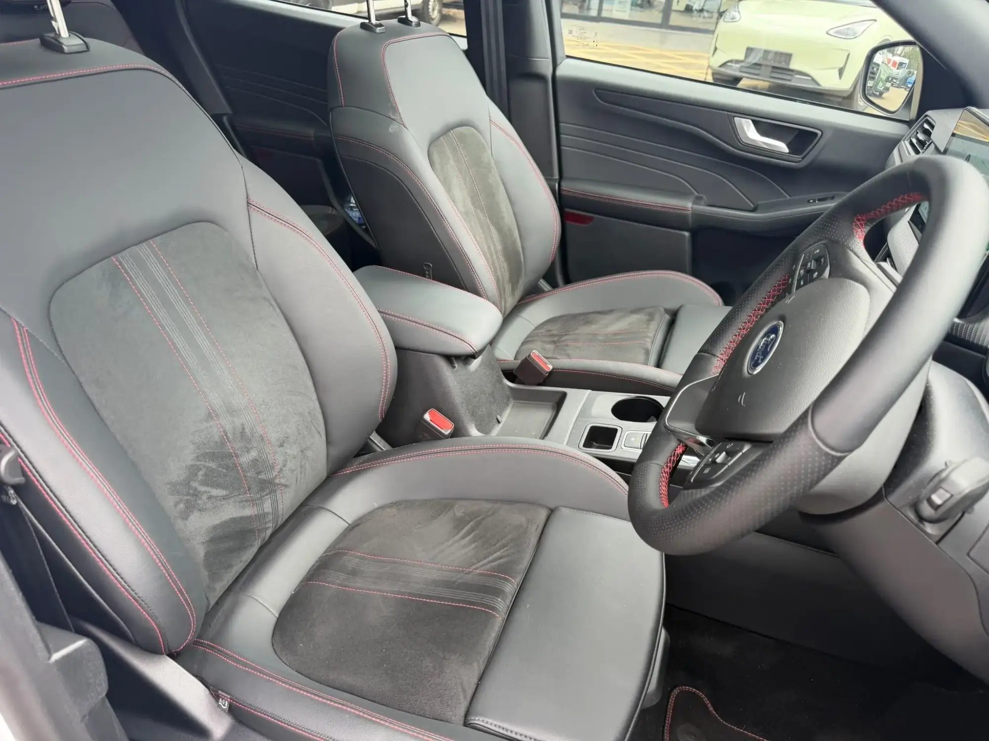 Ford Kuga Plug-In Hybrid Image 13