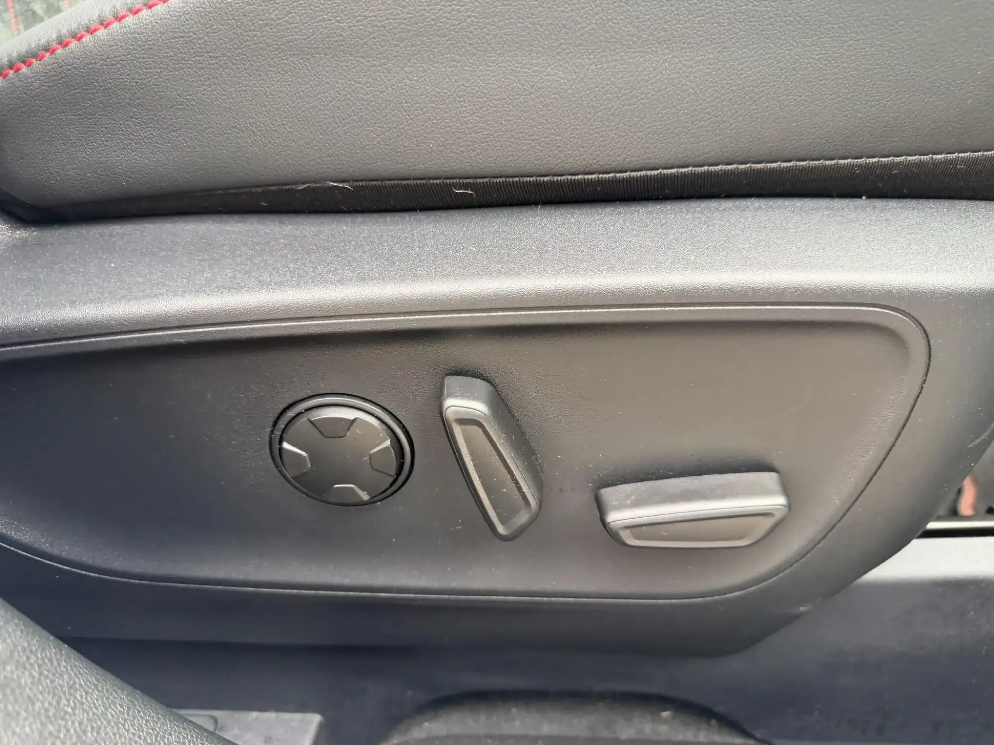 Ford Kuga Plug-In Hybrid Image 21