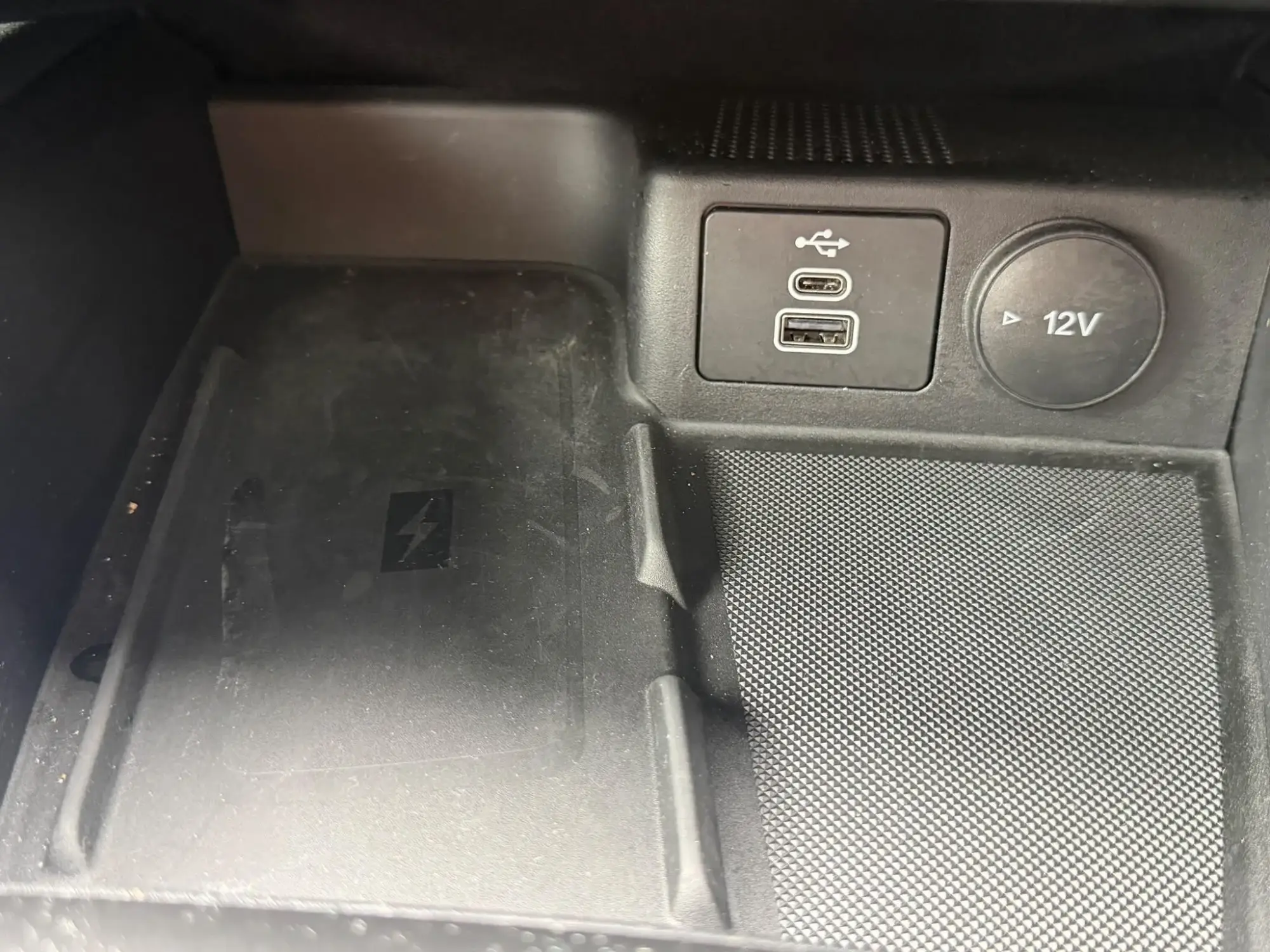 Ford Kuga Plug-In Hybrid Image 28