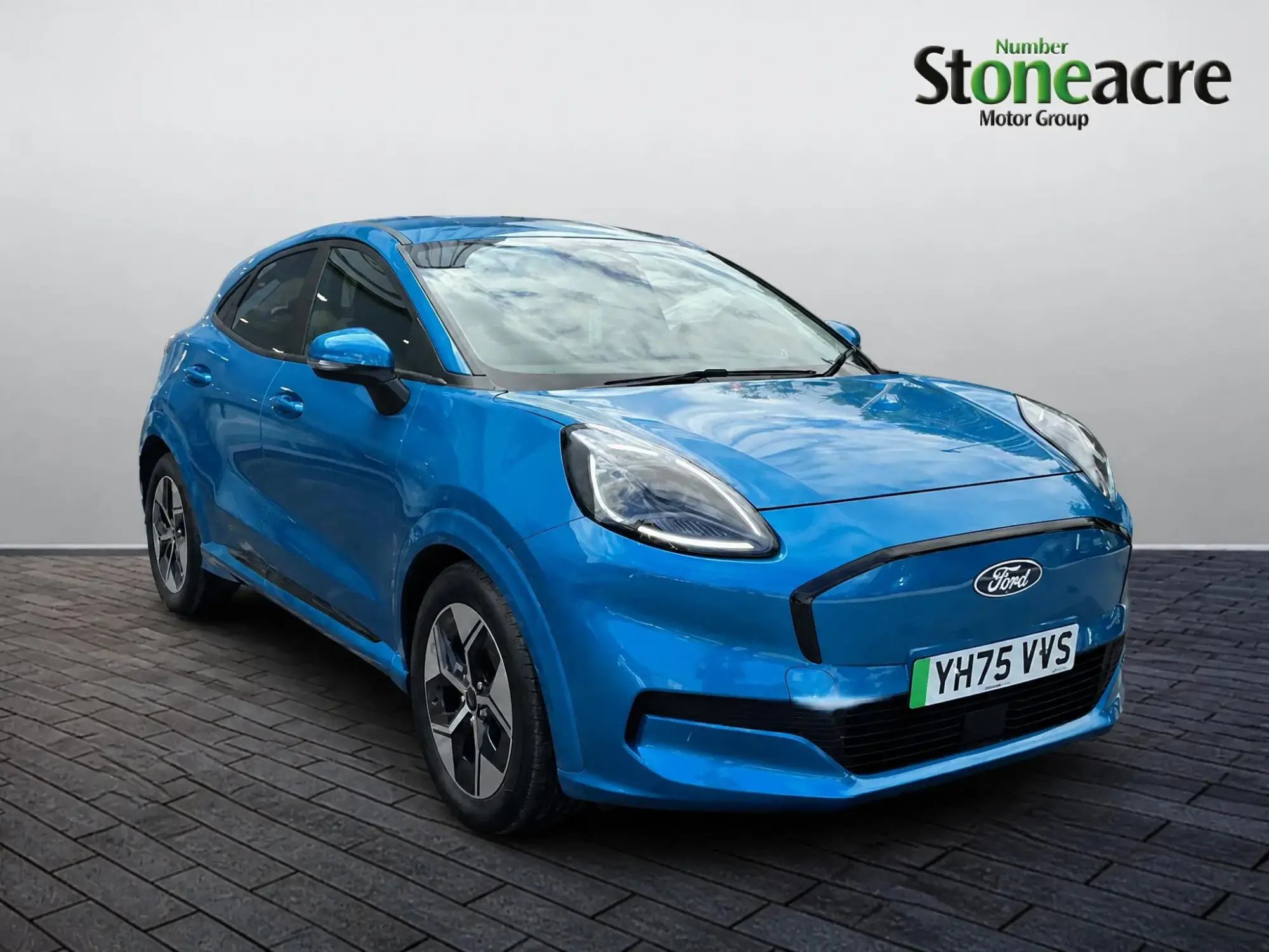 Ford Puma Gen-E Standard Range 43kWh Select Auto 5dr YH75VVS Image 1 Ford Puma Gen-E Standard Range 43kWh Select Auto 5dr YH75VVS Image 1