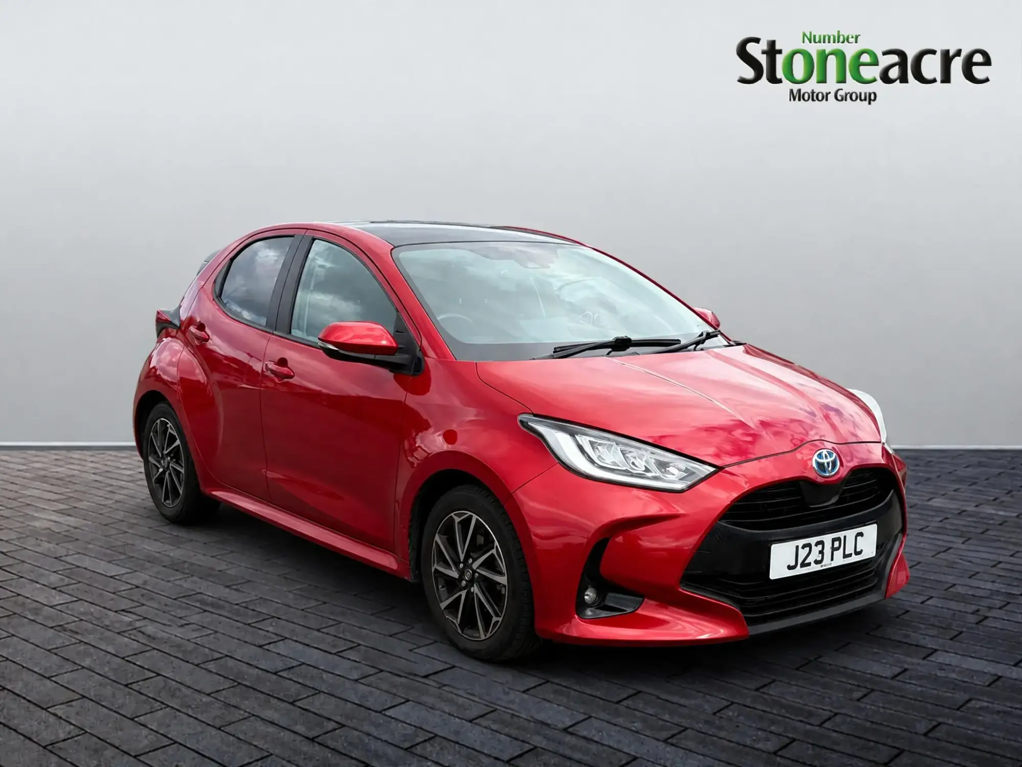 Toyota Yaris 1.5 Hybrid Design 5dr CVT BK22BKJ Image 1 Toyota Yaris 1.5 Hybrid Design 5dr CVT BK22BKJ Image 1