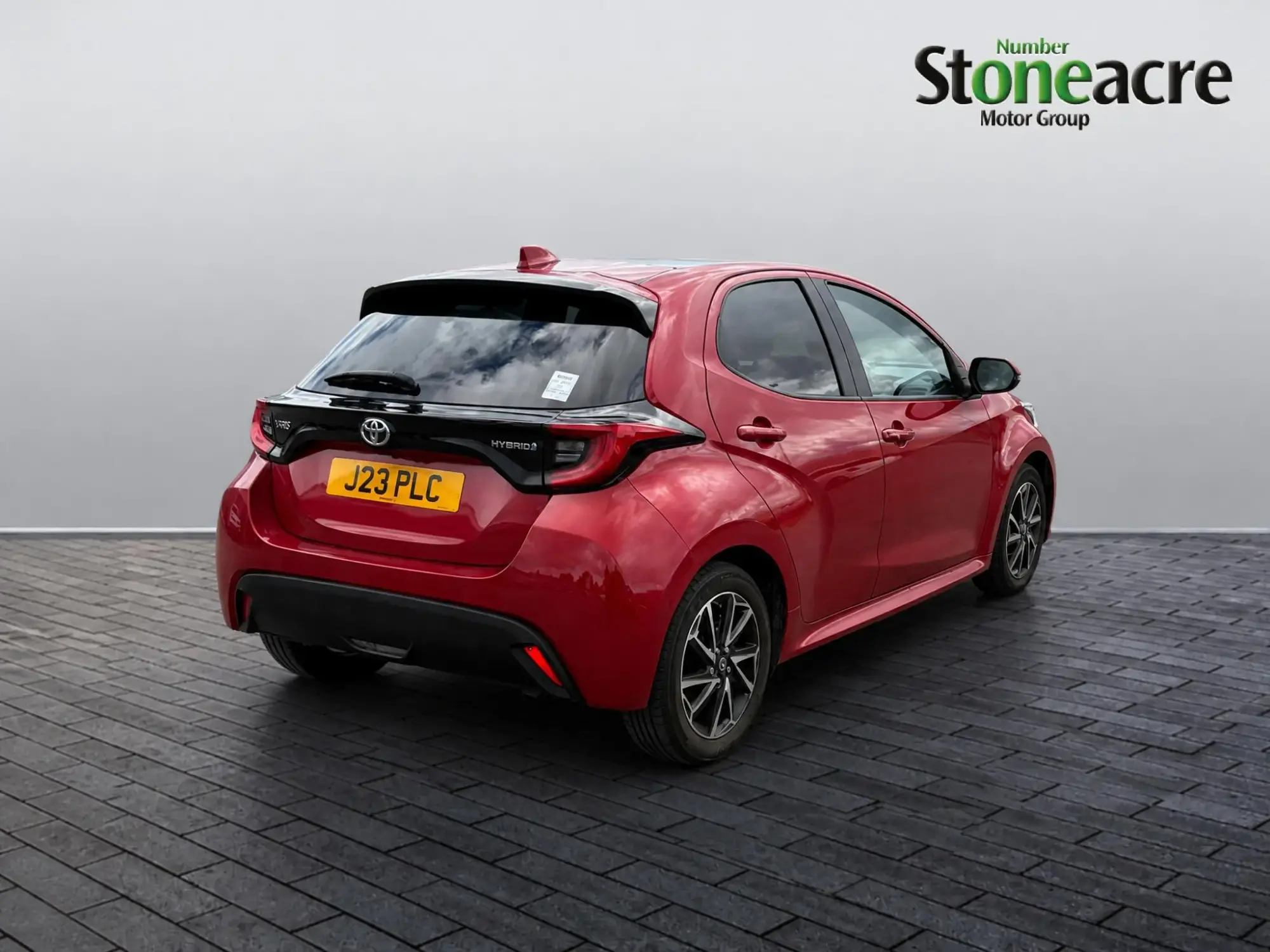 Toyota Yaris 1.5 Hybrid Design 5dr CVT BK22BKJ Image 3 Toyota Yaris 1.5 Hybrid Design 5dr CVT BK22BKJ Image 3