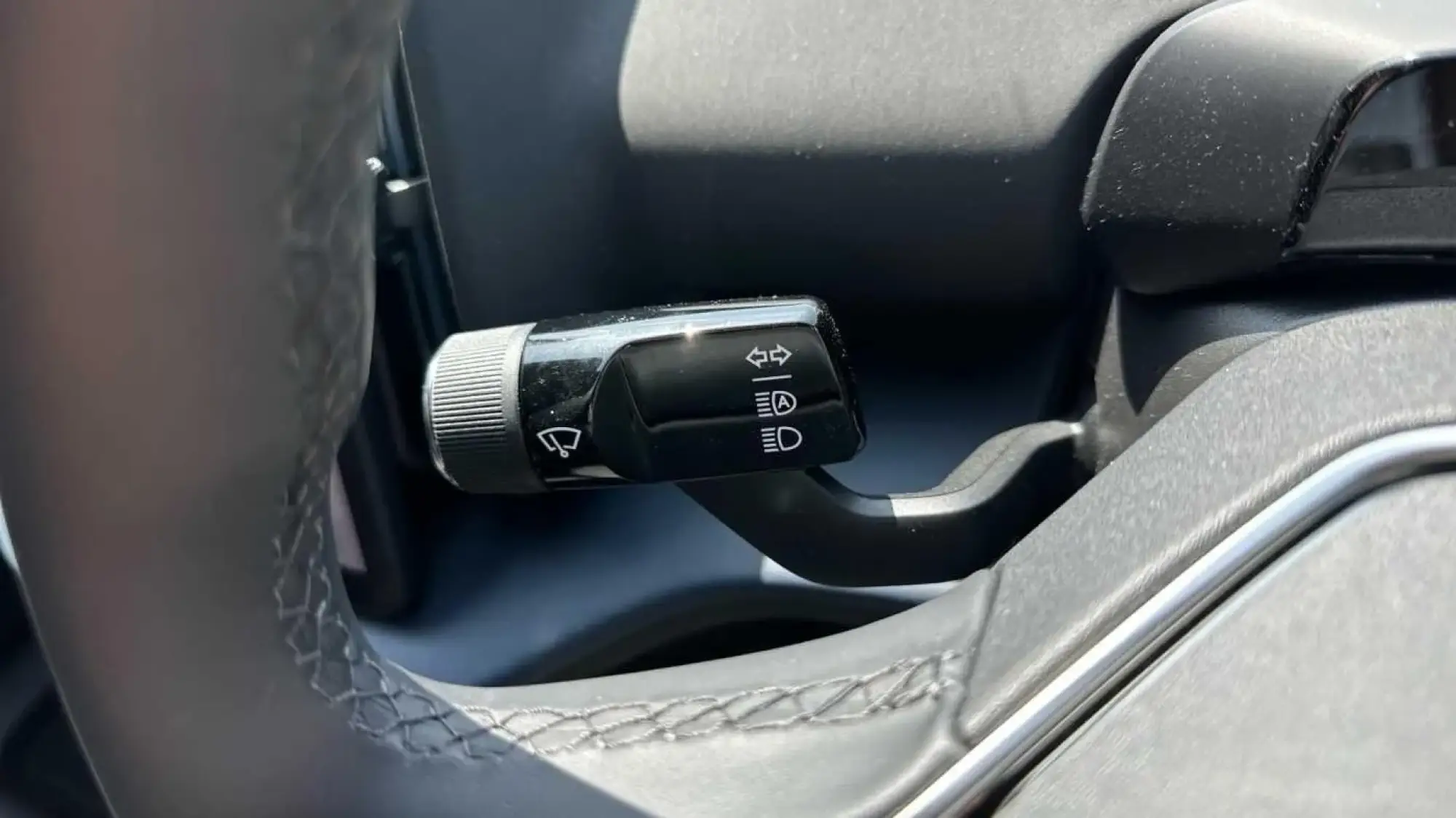 Volvo EX30 Image 12