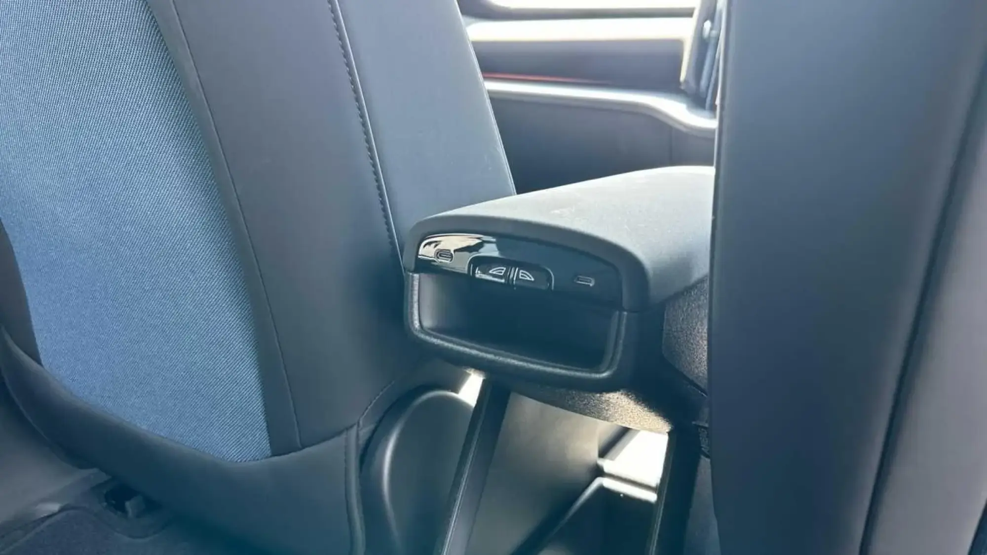 Volvo EX30 Image 17