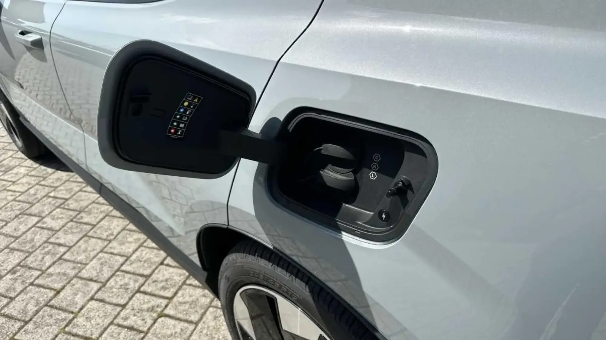 Volvo EX30 Image 32