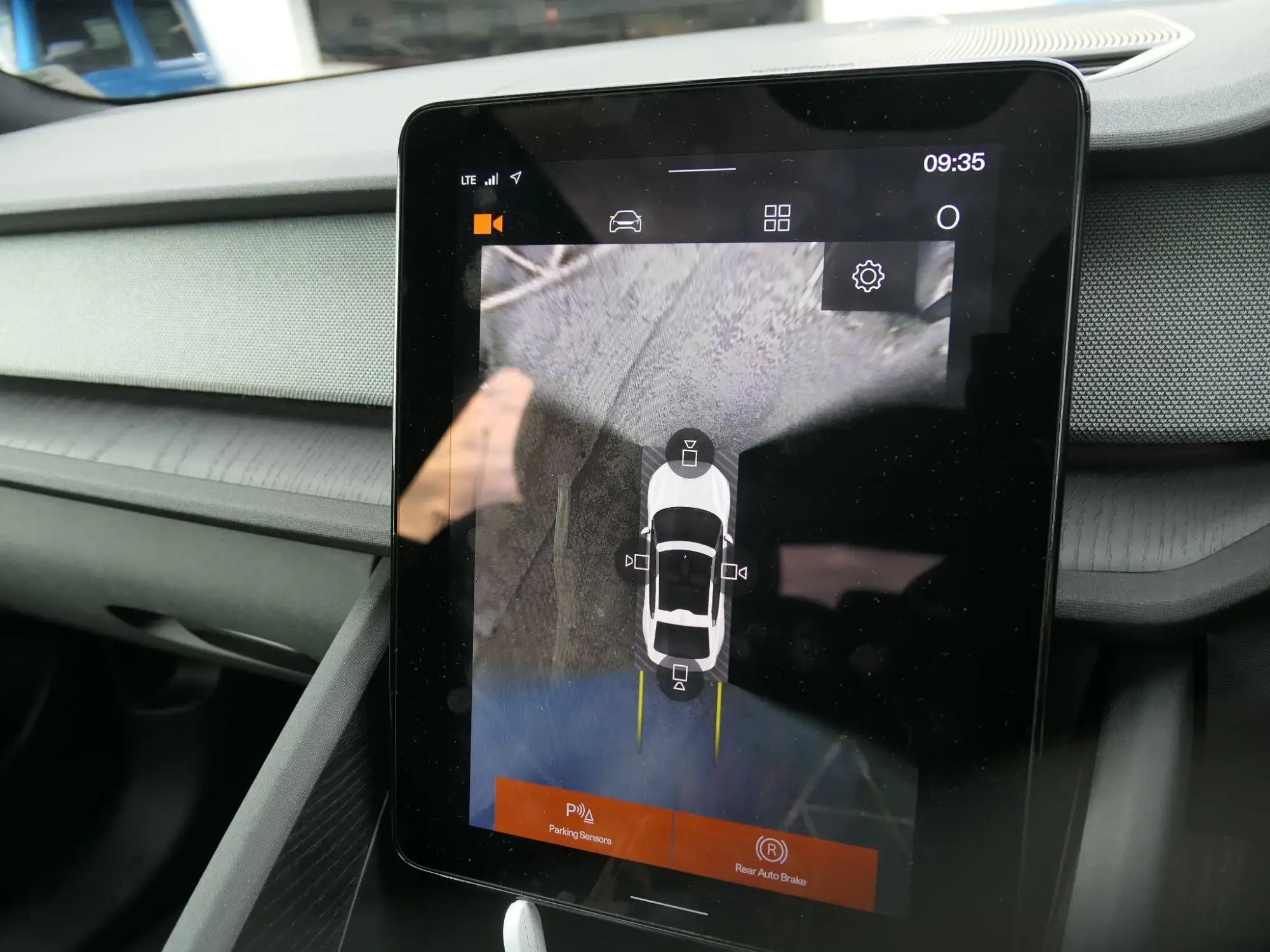 Polestar 2 Image 25