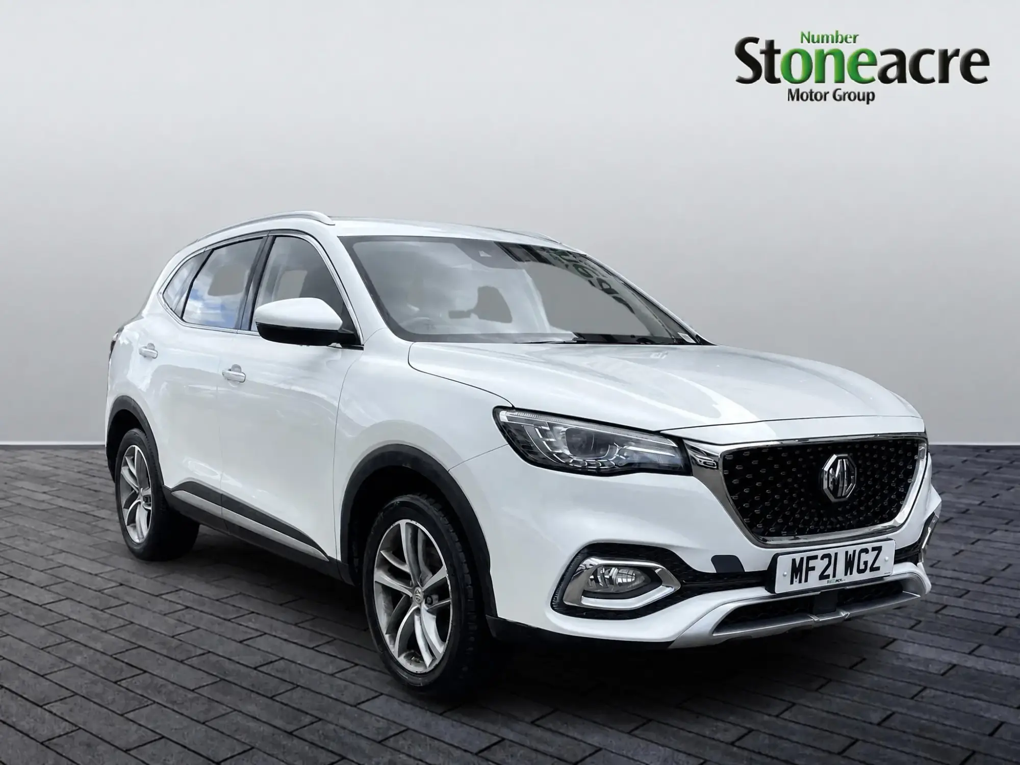 MG HS 1.5 T-GDI Excite 5dr MF21WGZ Image 1 MG HS 1.5 T-GDI Excite 5dr MF21WGZ Image 1