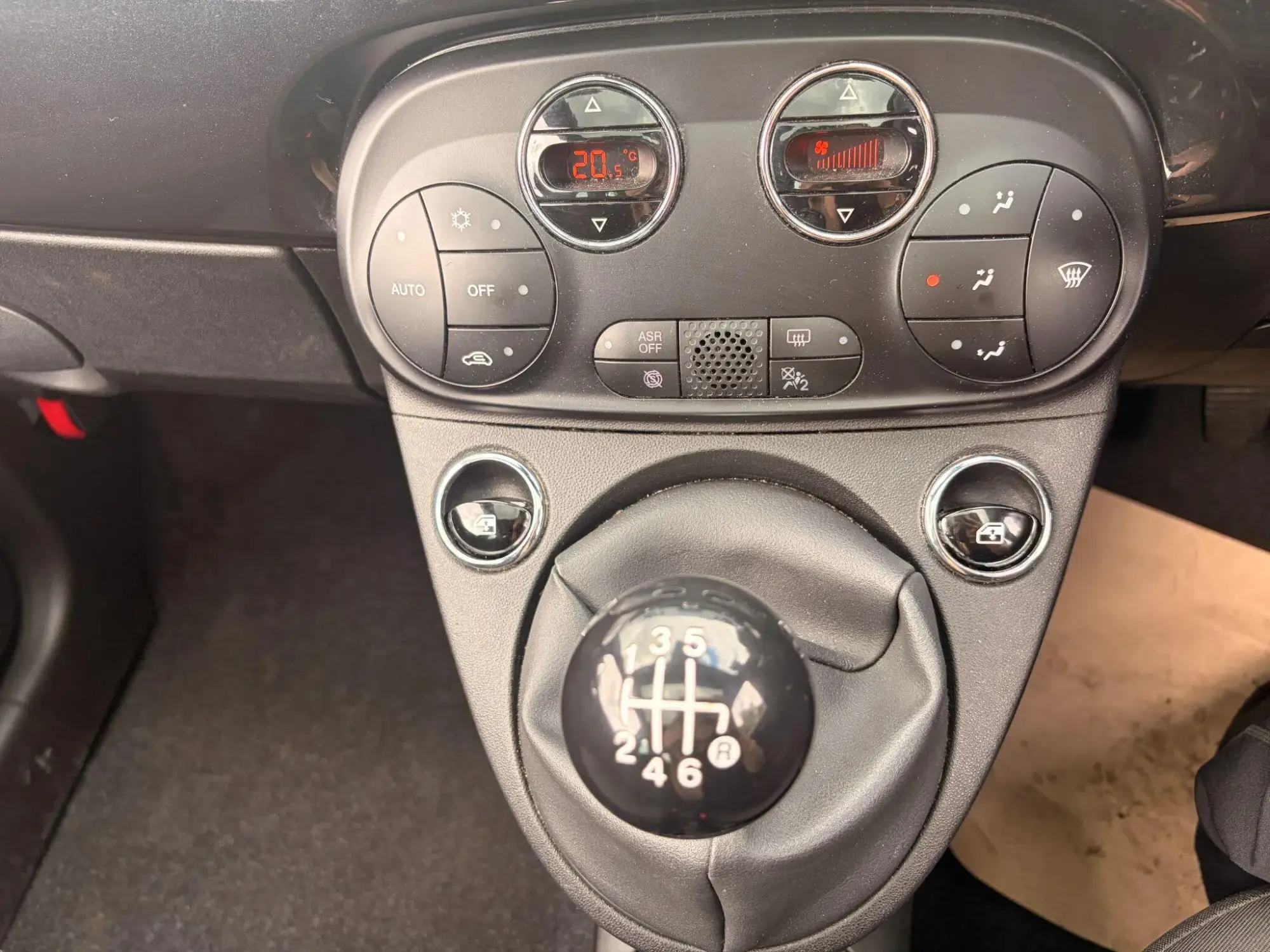 Fiat 500 Hybrid Image 10 Fiat 500 Hybrid Image 10