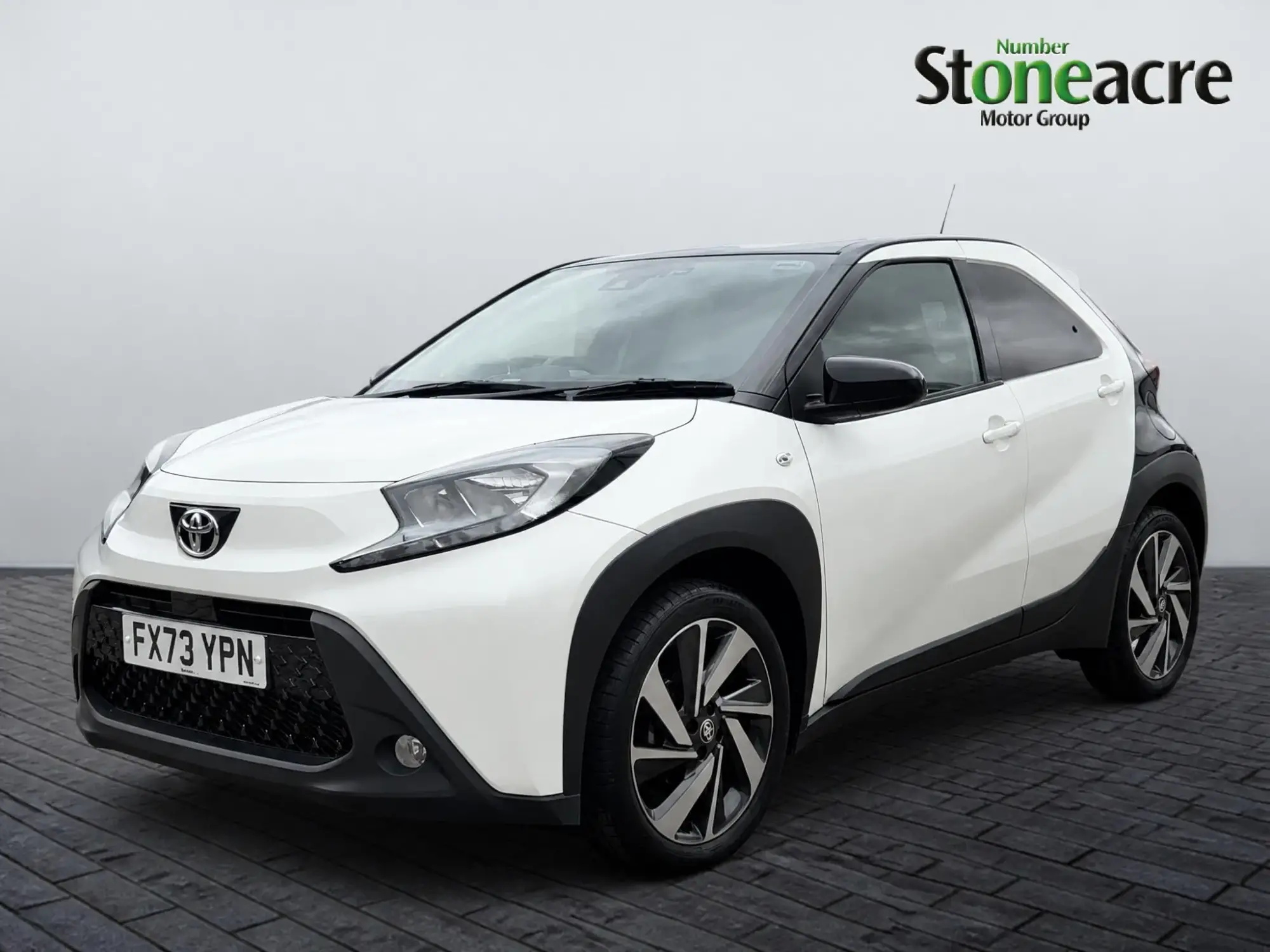Toyota Aygo X 1.0 VVT-i Edge 5dr FX73YPN Image 3