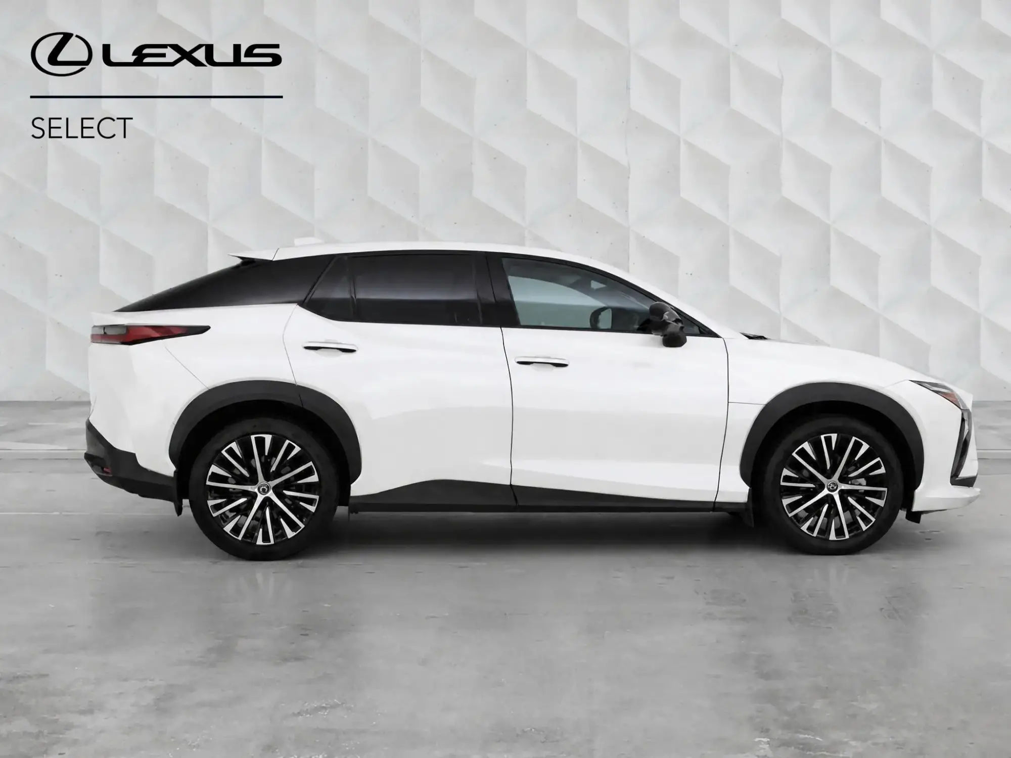 Lexus RZ Image 7