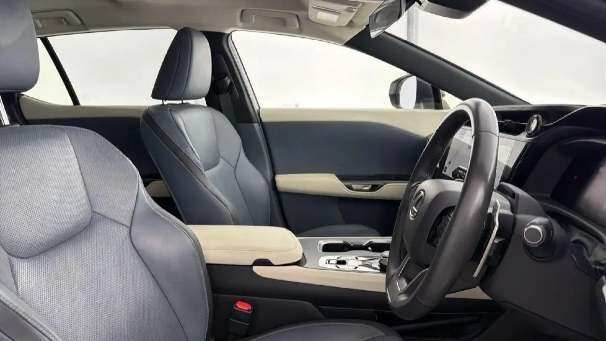 Lexus RZ Image 10