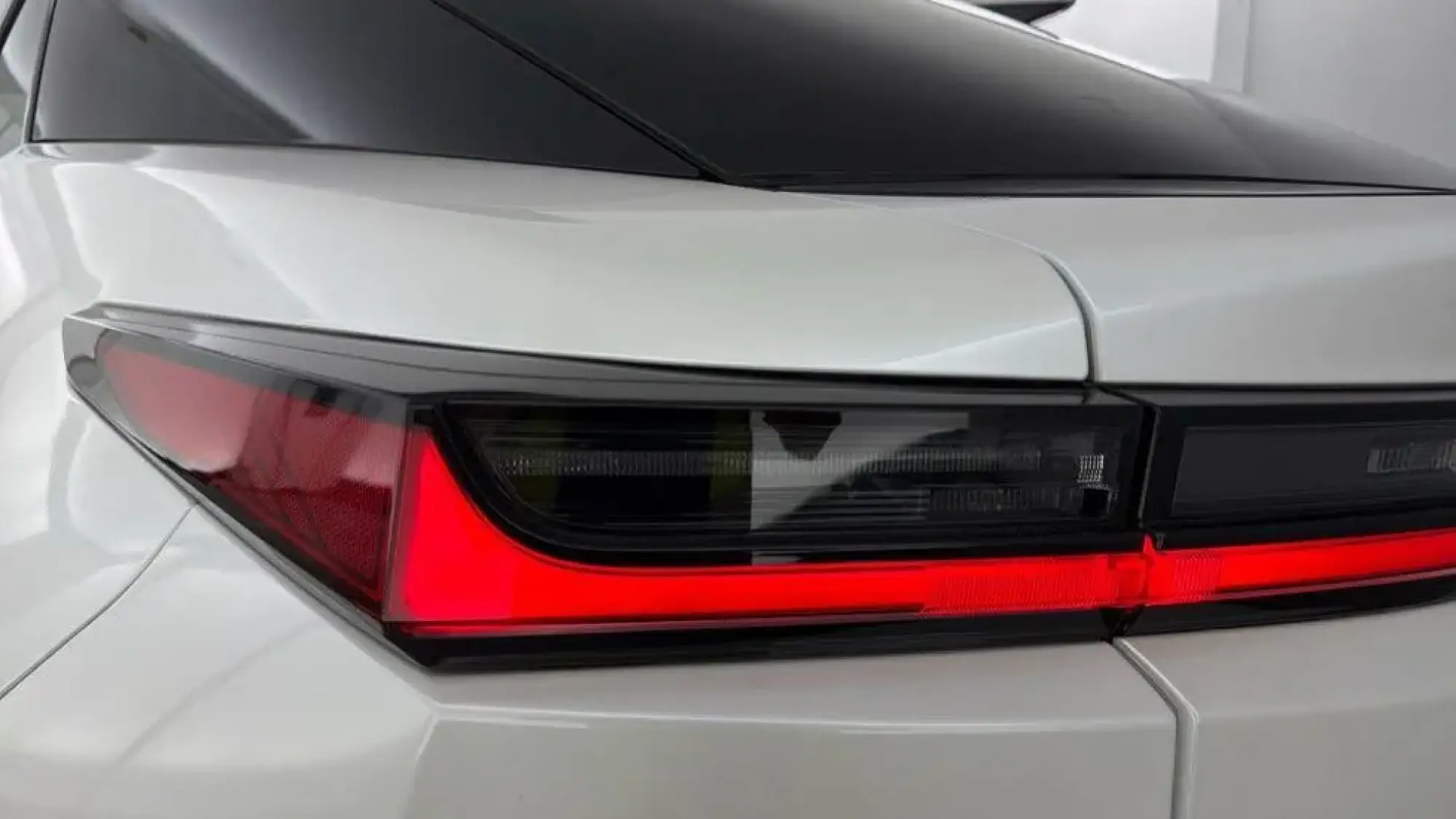 Lexus RZ Image 22