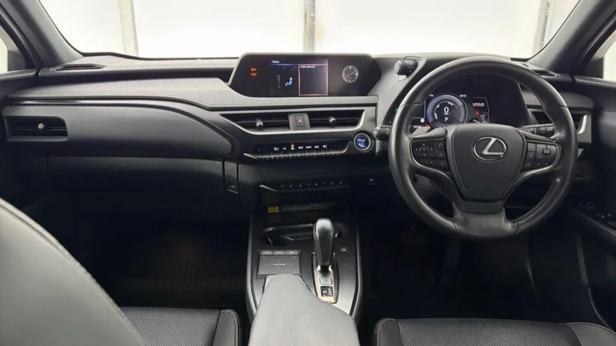 Lexus UX Image 9