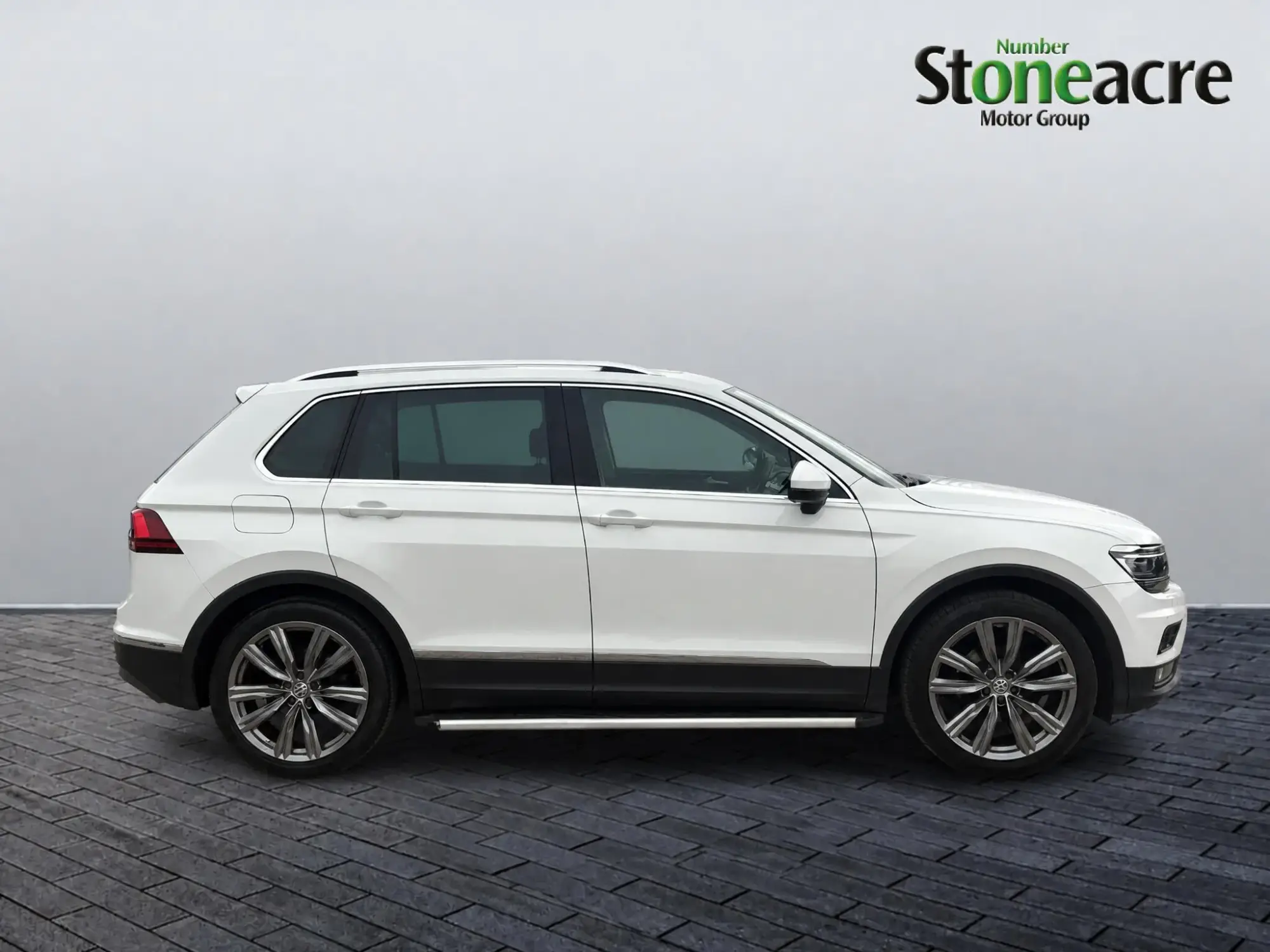 Volkswagen Tiguan 2.0 TDI SEL DSG Euro 6 (s/s) 5dr NU67HFO Image 2 Volkswagen Tiguan 2.0 TDI SEL DSG Euro 6 (s/s) 5dr NU67HFO Image 2
