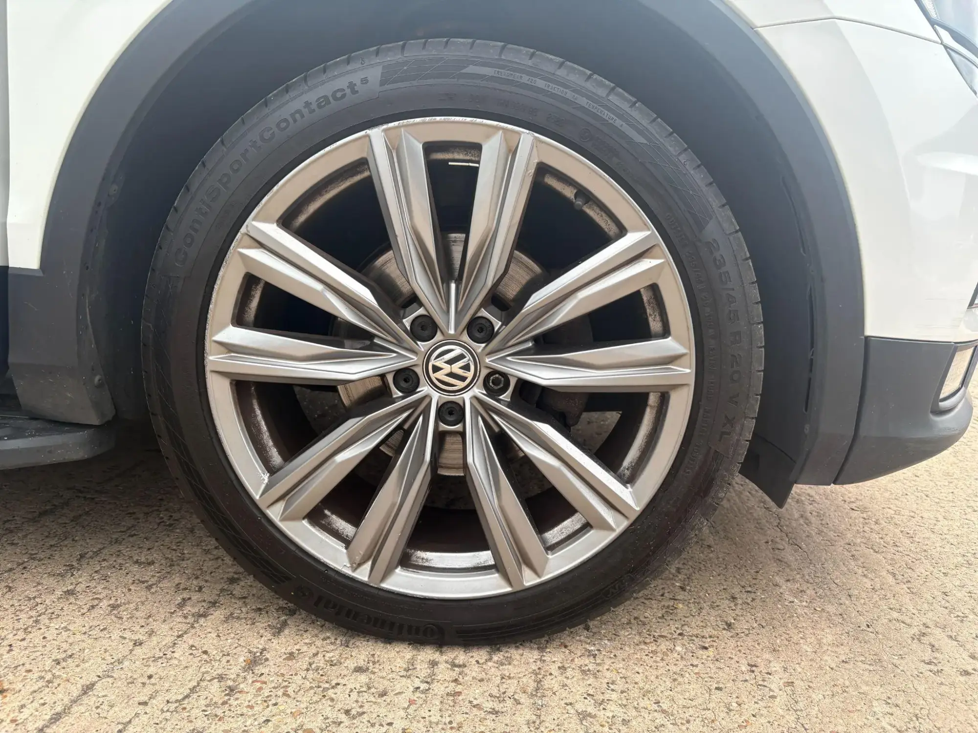 Volkswagen Tiguan Image 9