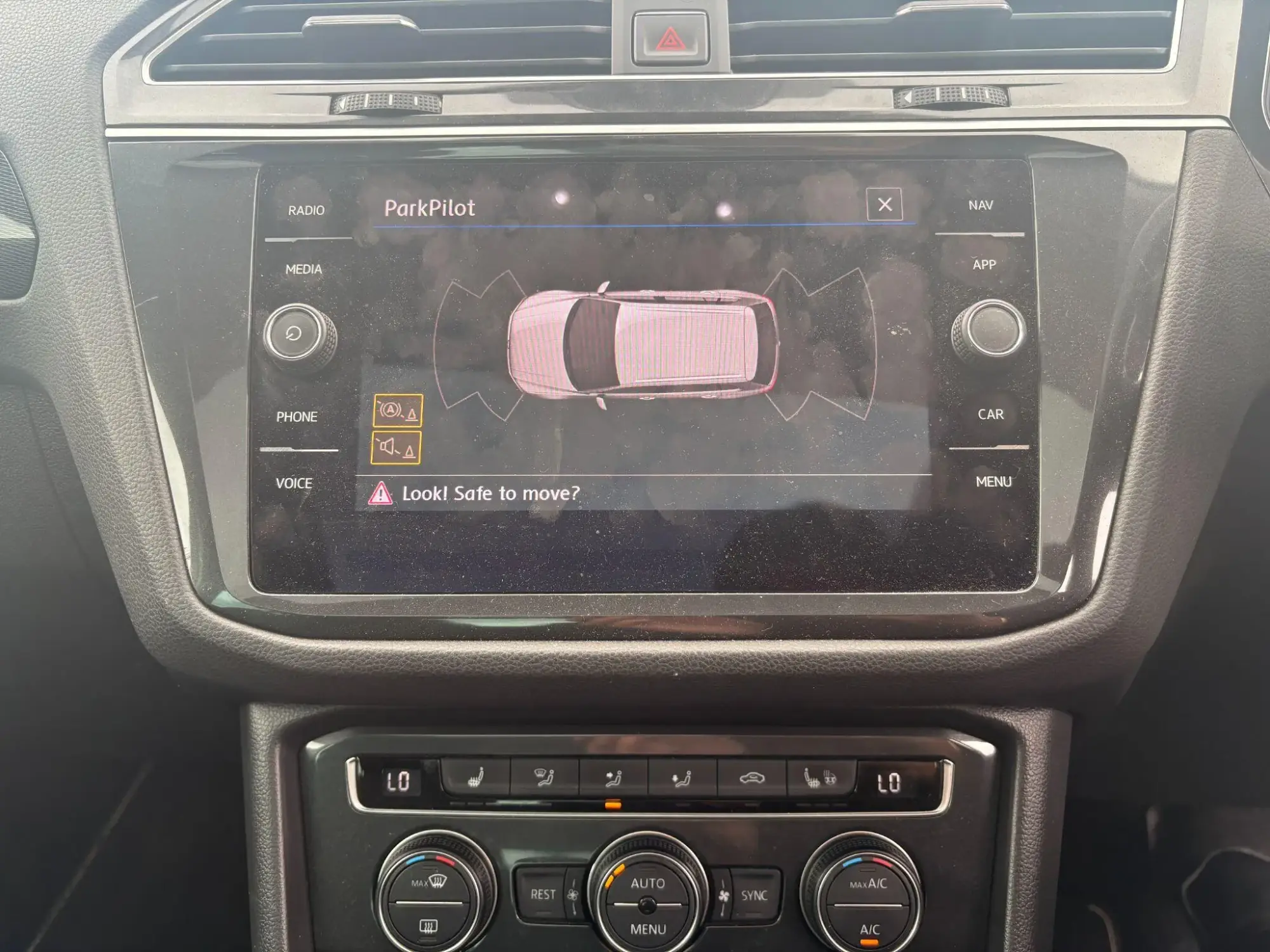 Volkswagen Tiguan Image 23