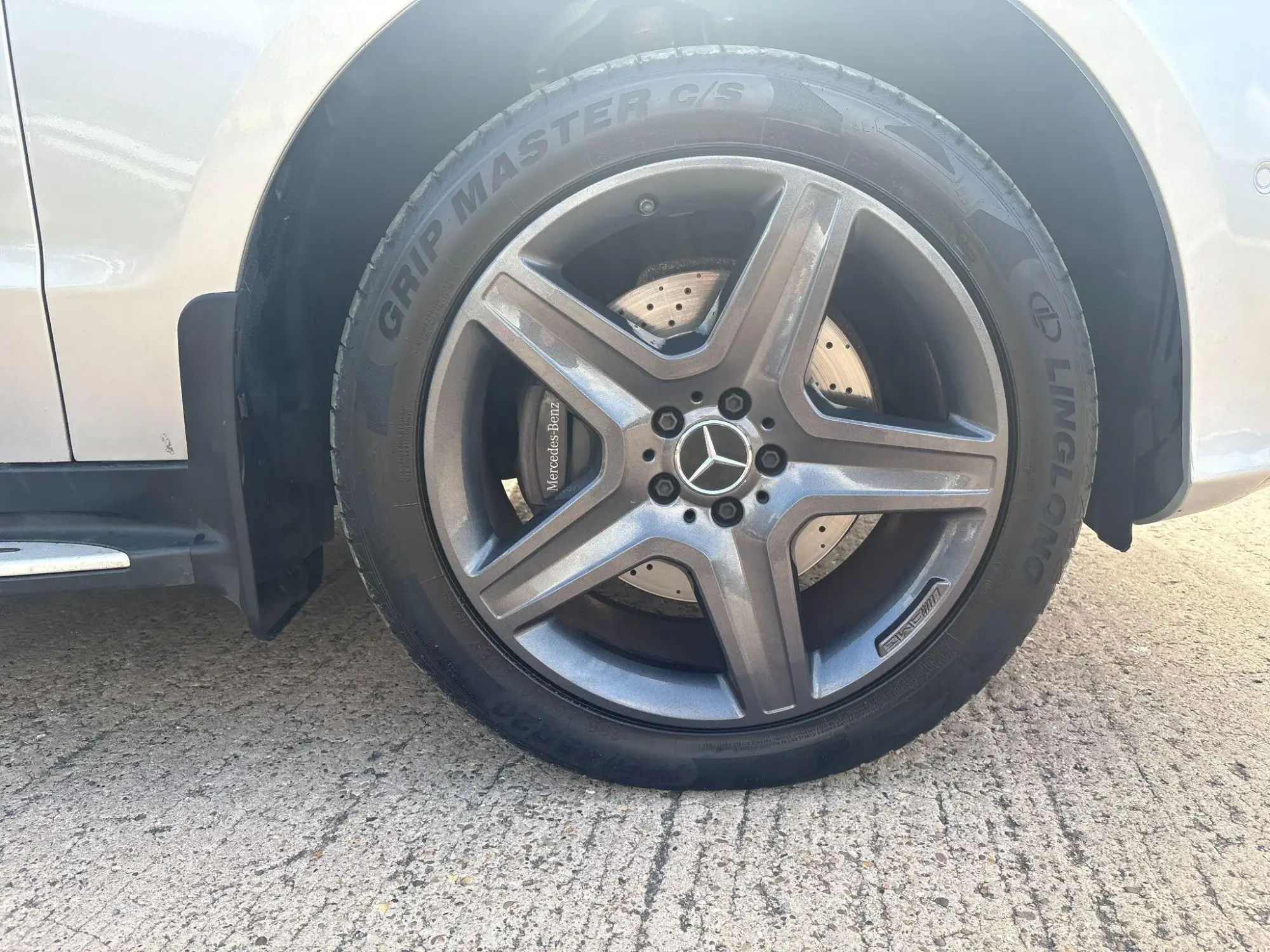 Mercedes-Benz GLE Image 9