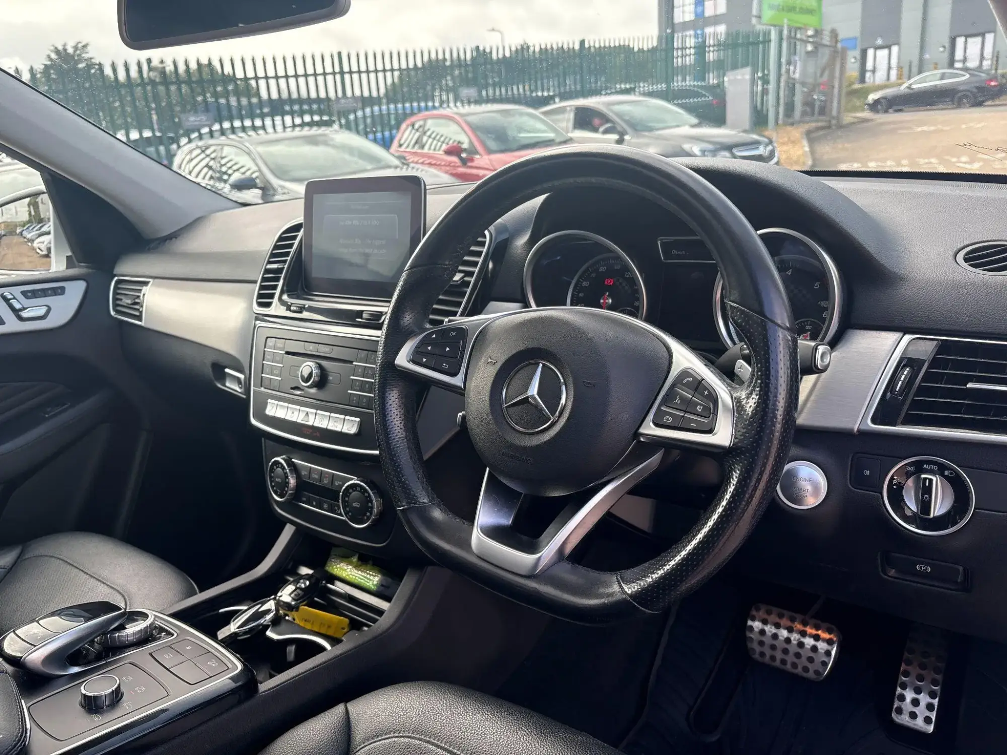Mercedes-Benz GLE Image 12