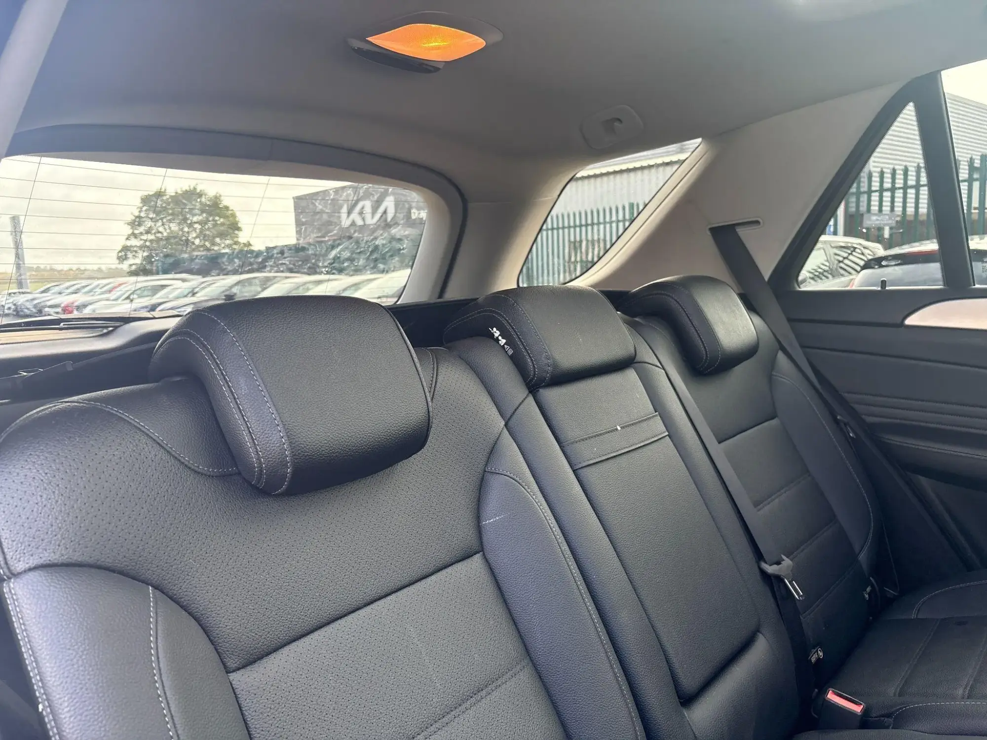 Mercedes-Benz GLE Image 16