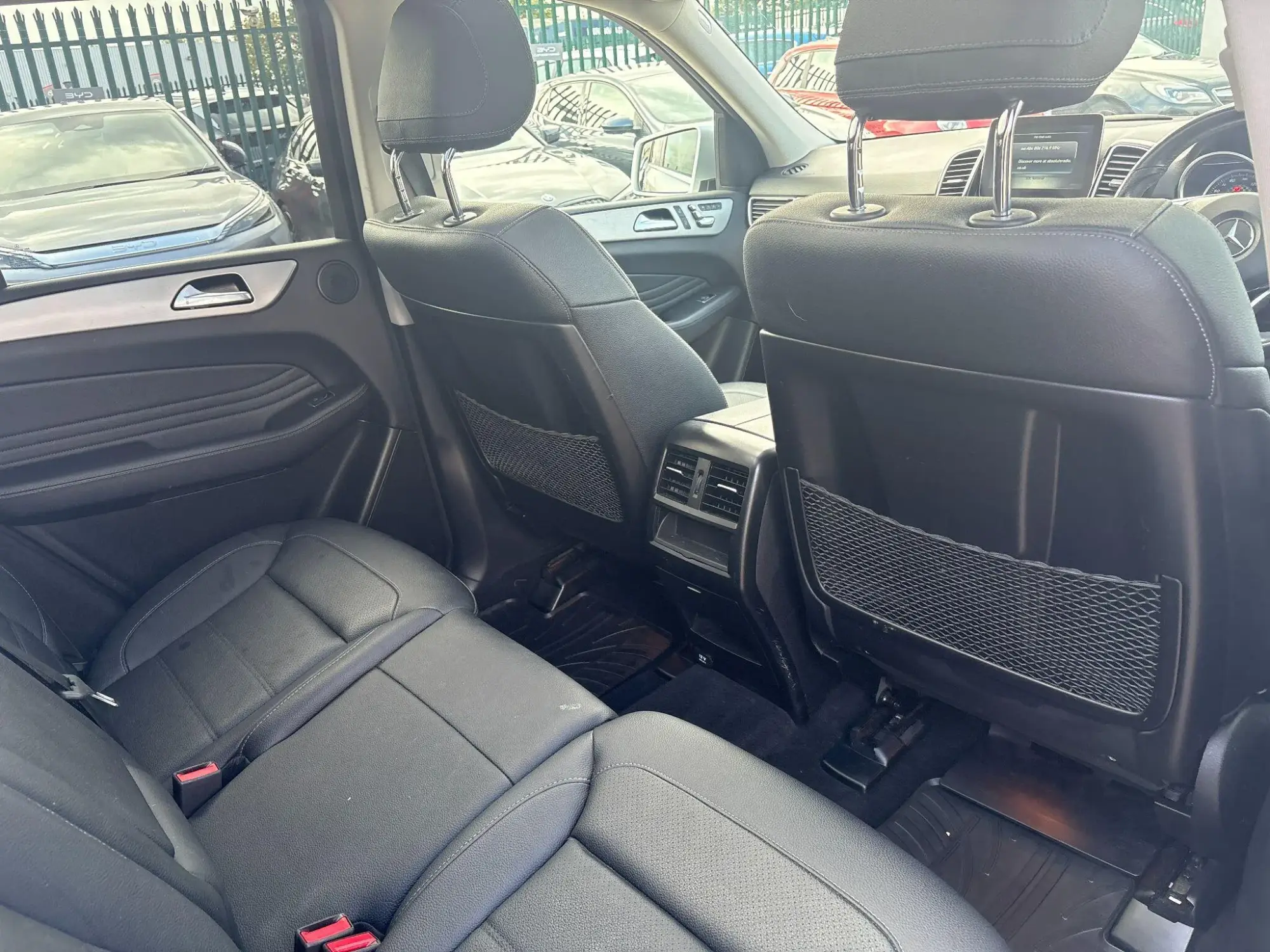 Mercedes-Benz GLE Image 17