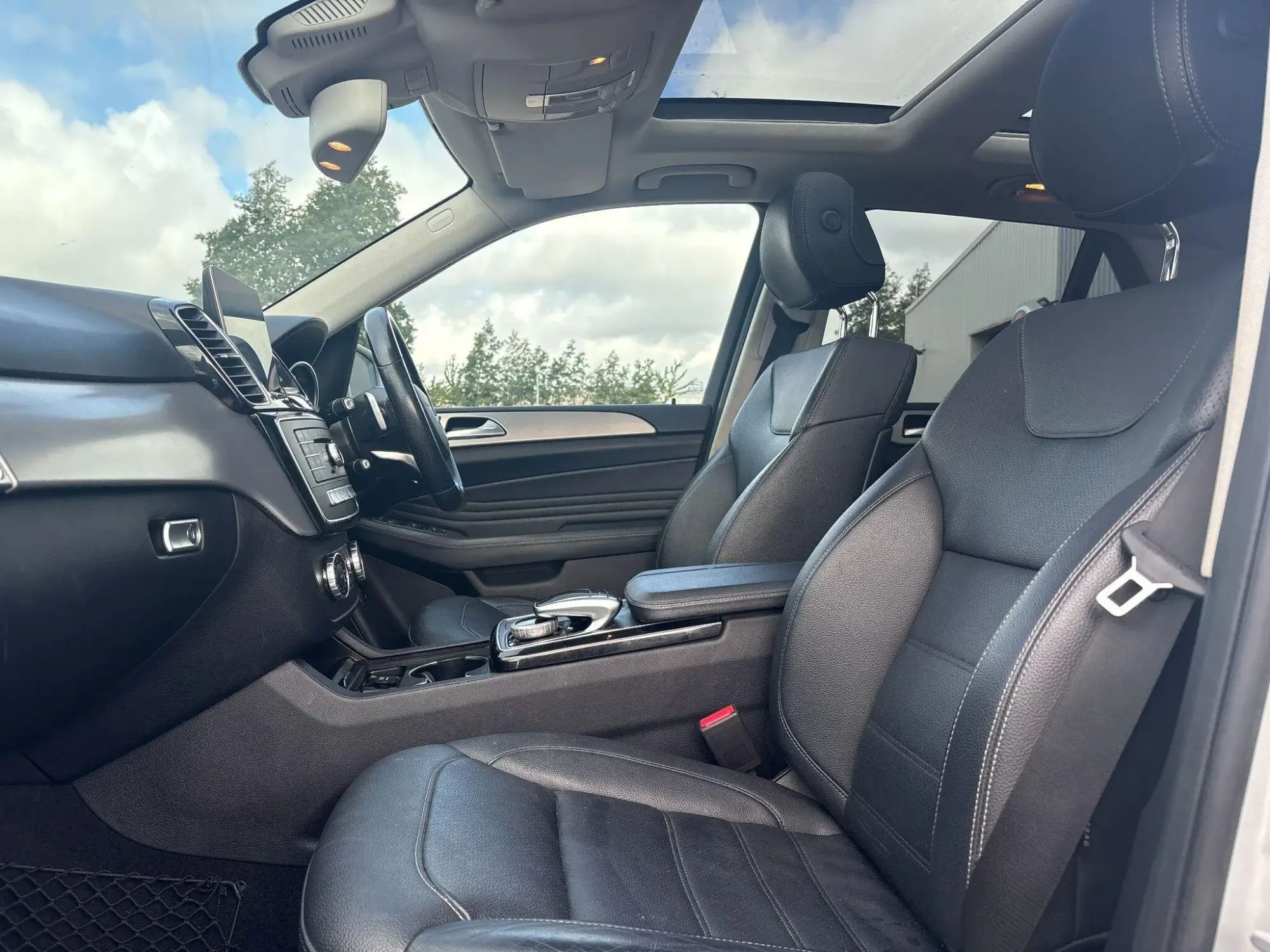 Mercedes-Benz GLE Image 20