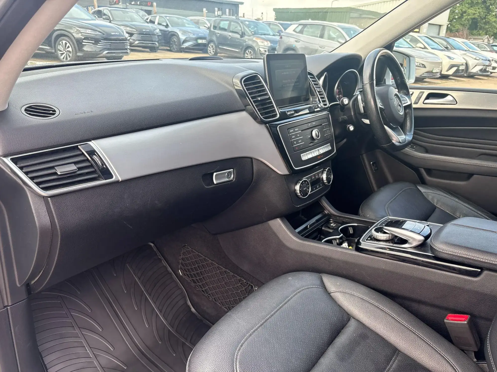 Mercedes-Benz GLE Image 22