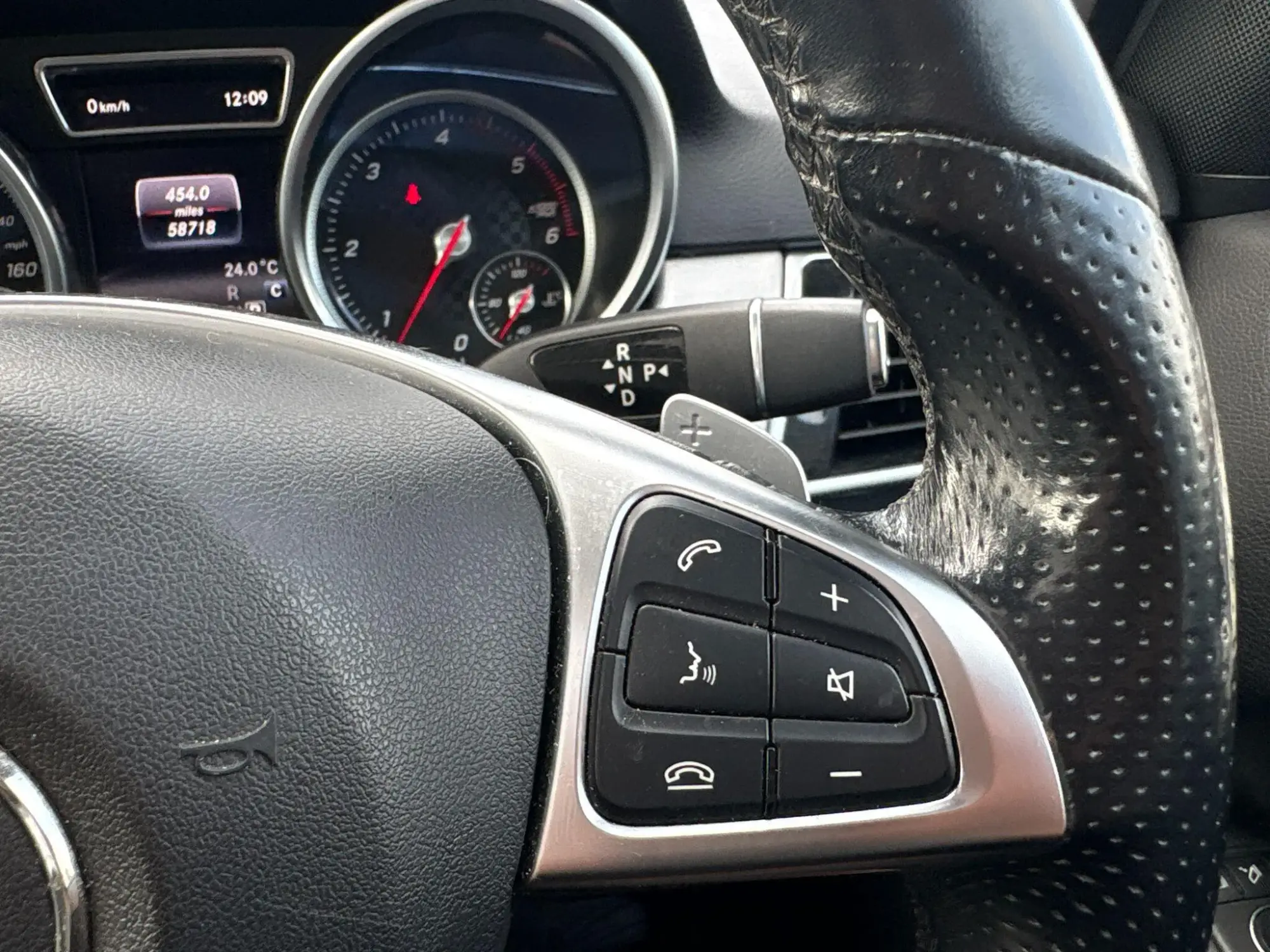 Mercedes-Benz GLE Image 29