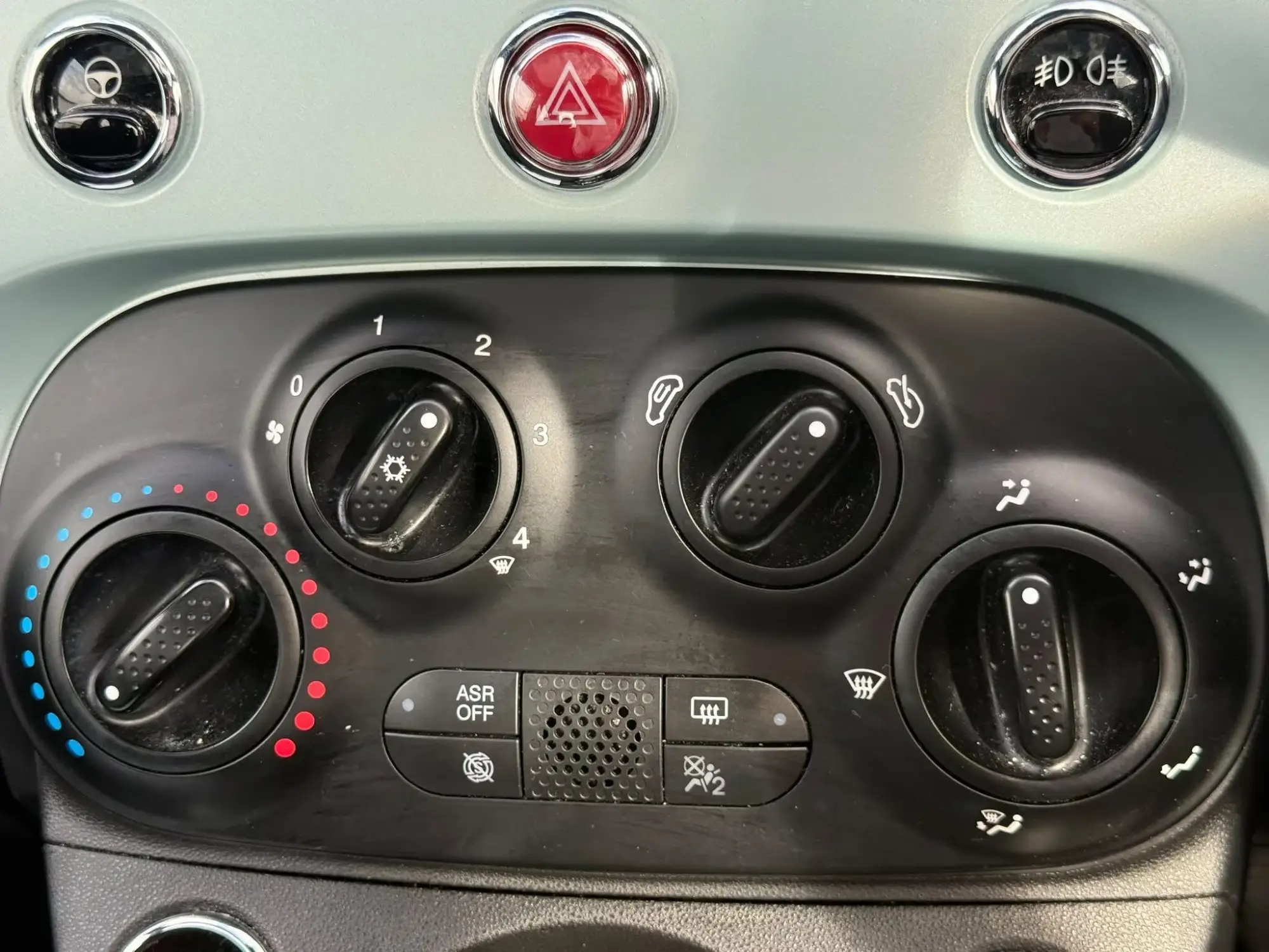 Fiat 500 Hybrid Image 11 Fiat 500 Hybrid Image 11