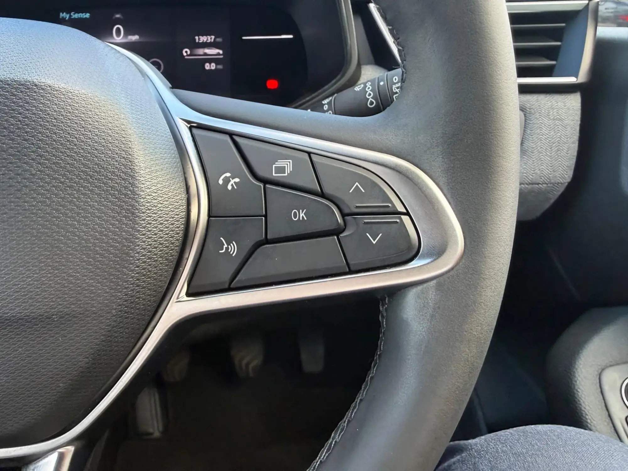 Renault Clio Image 28