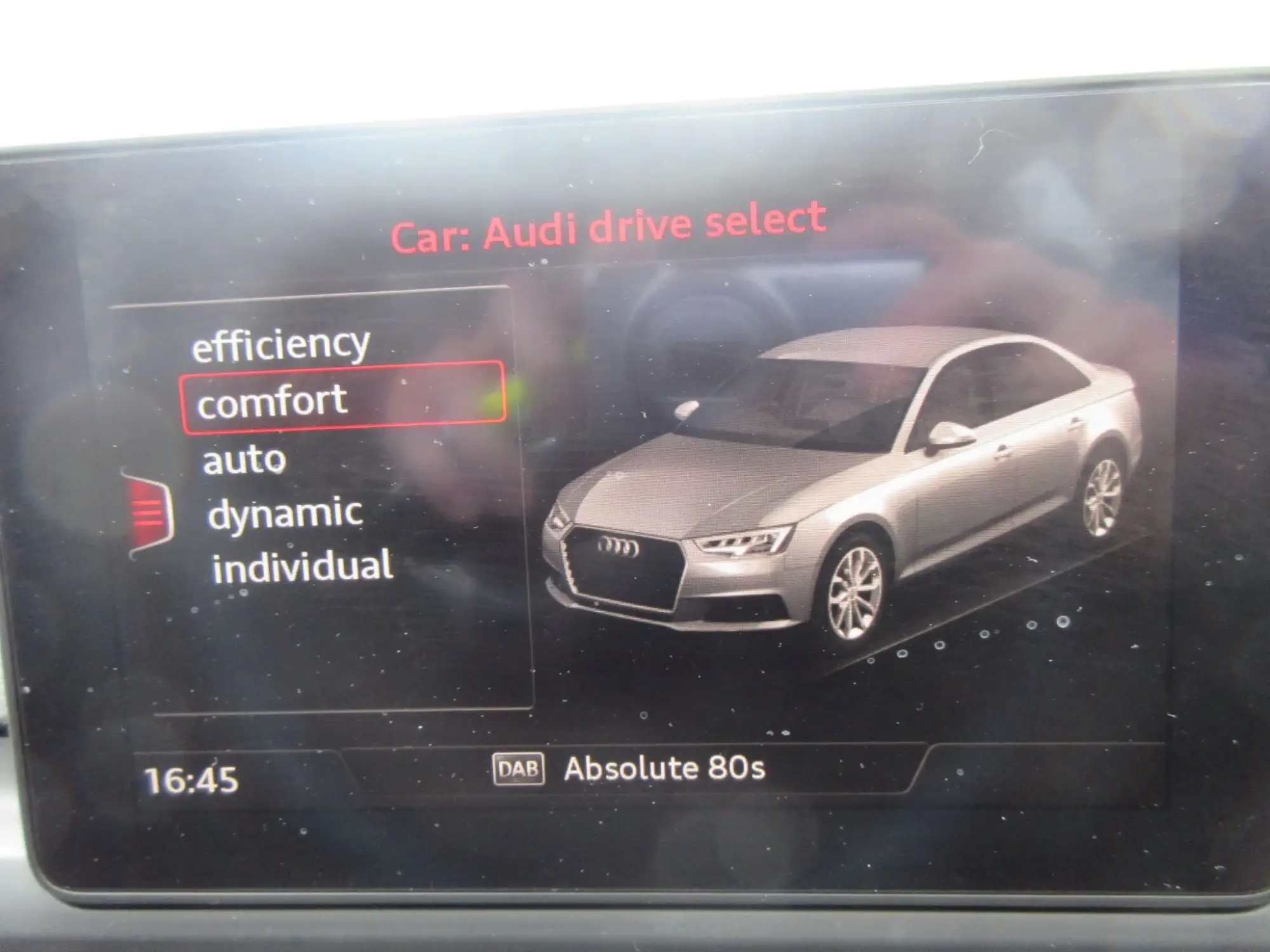 Audi A4 Saloon Image 27 Audi A4 Saloon Image 27