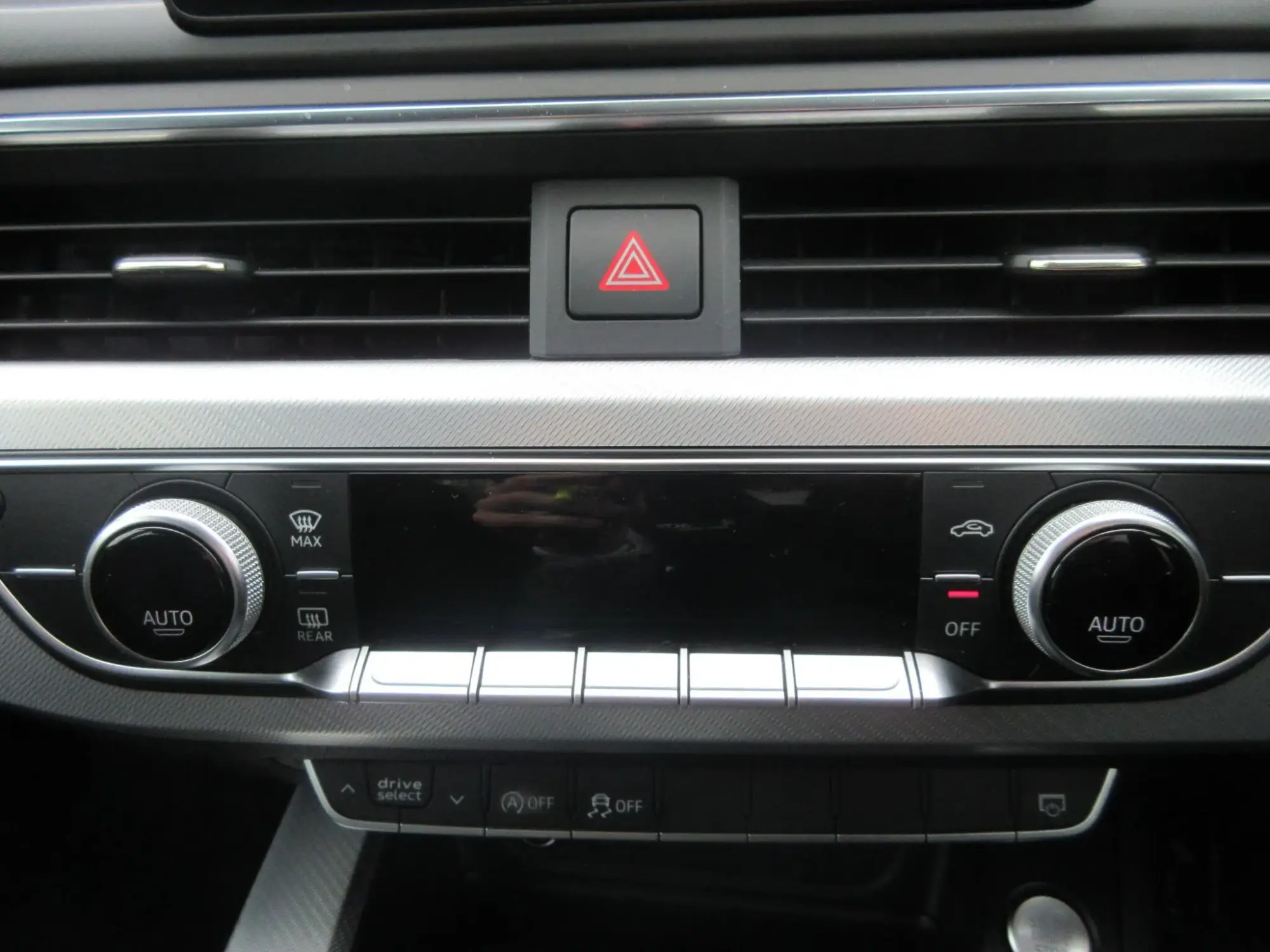 Audi A4 Saloon Image 28 Audi A4 Saloon Image 28