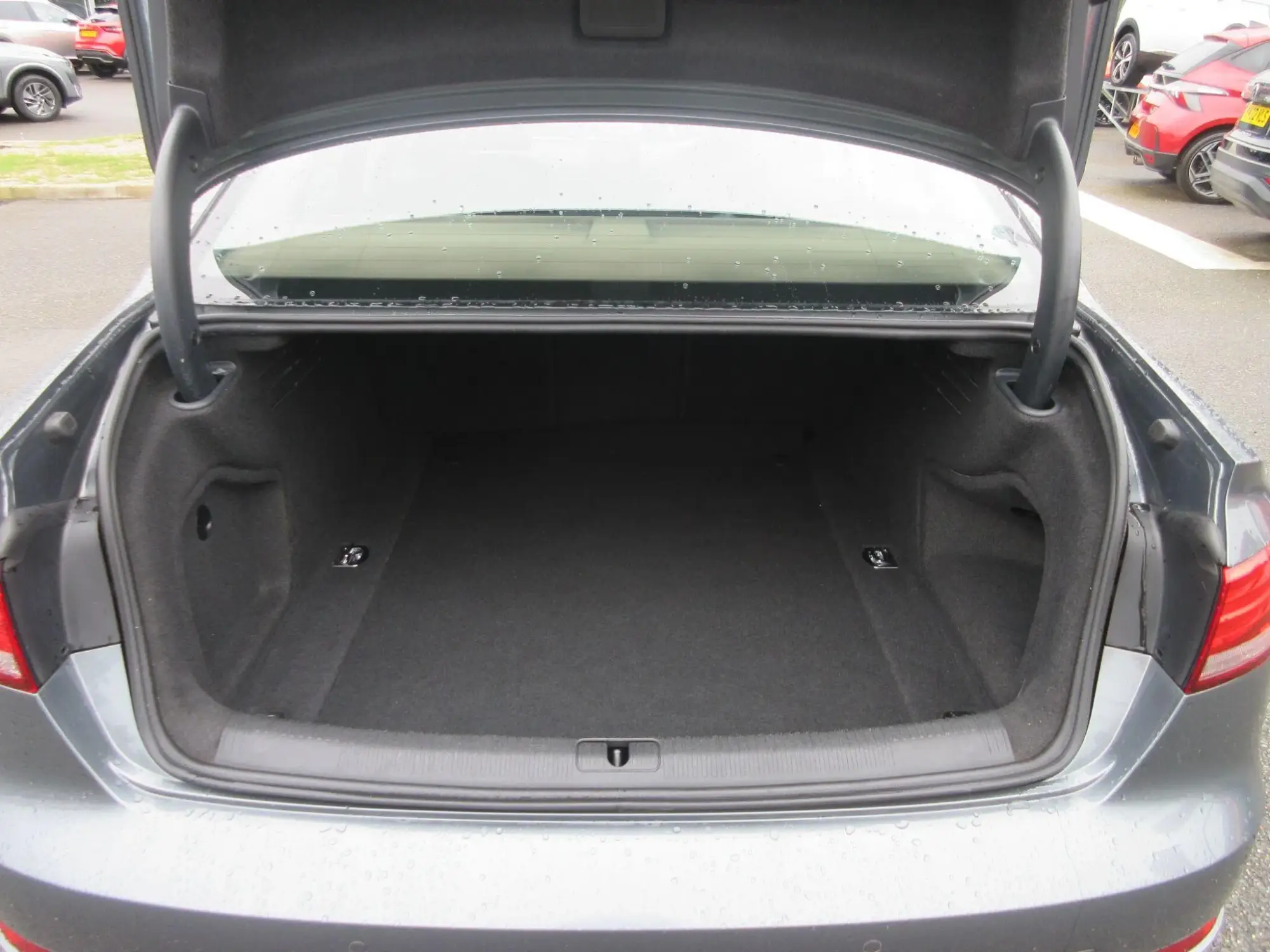 Audi A4 Saloon Image 33 Audi A4 Saloon Image 33
