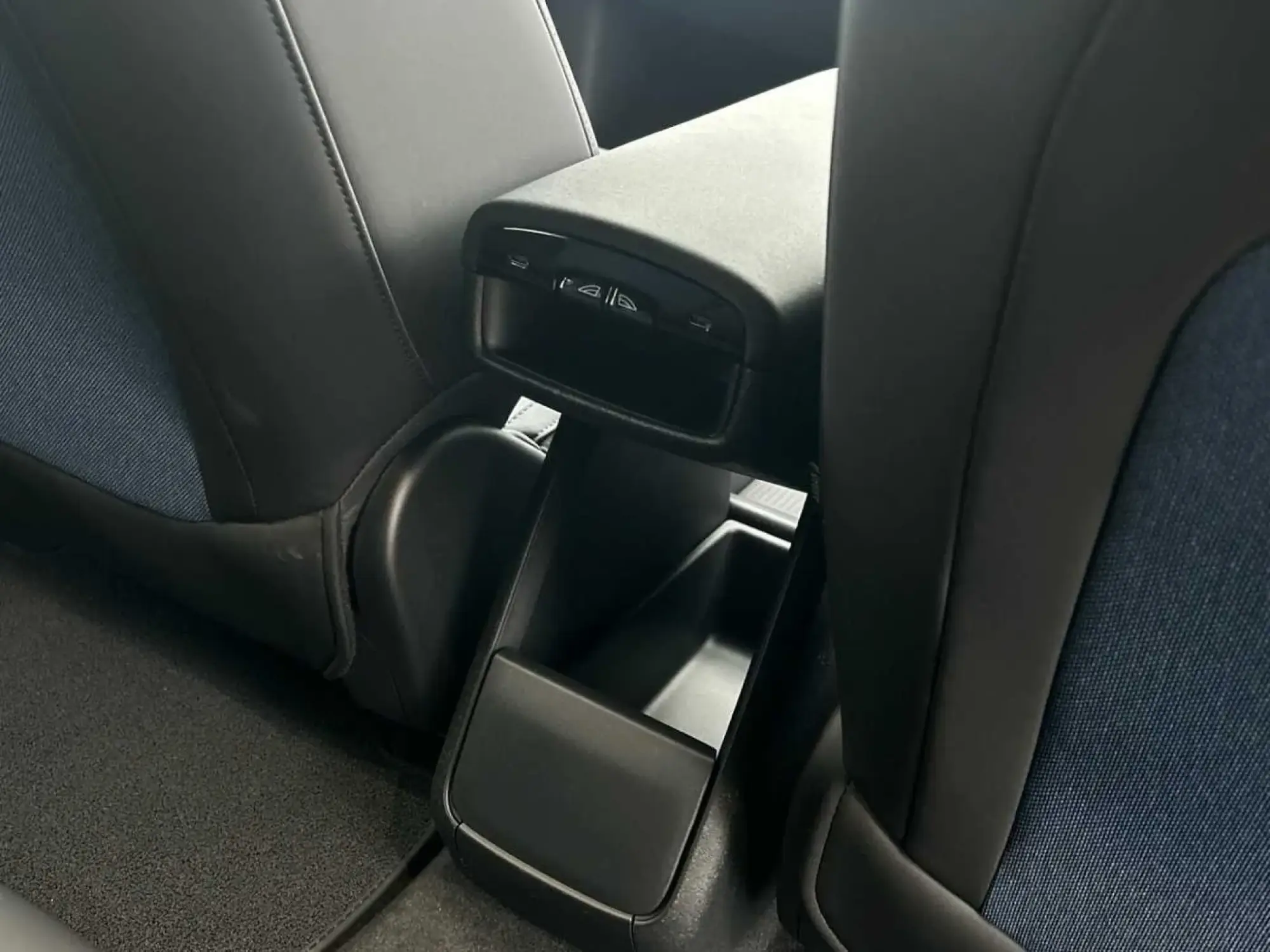 Volvo EX30 Image 15