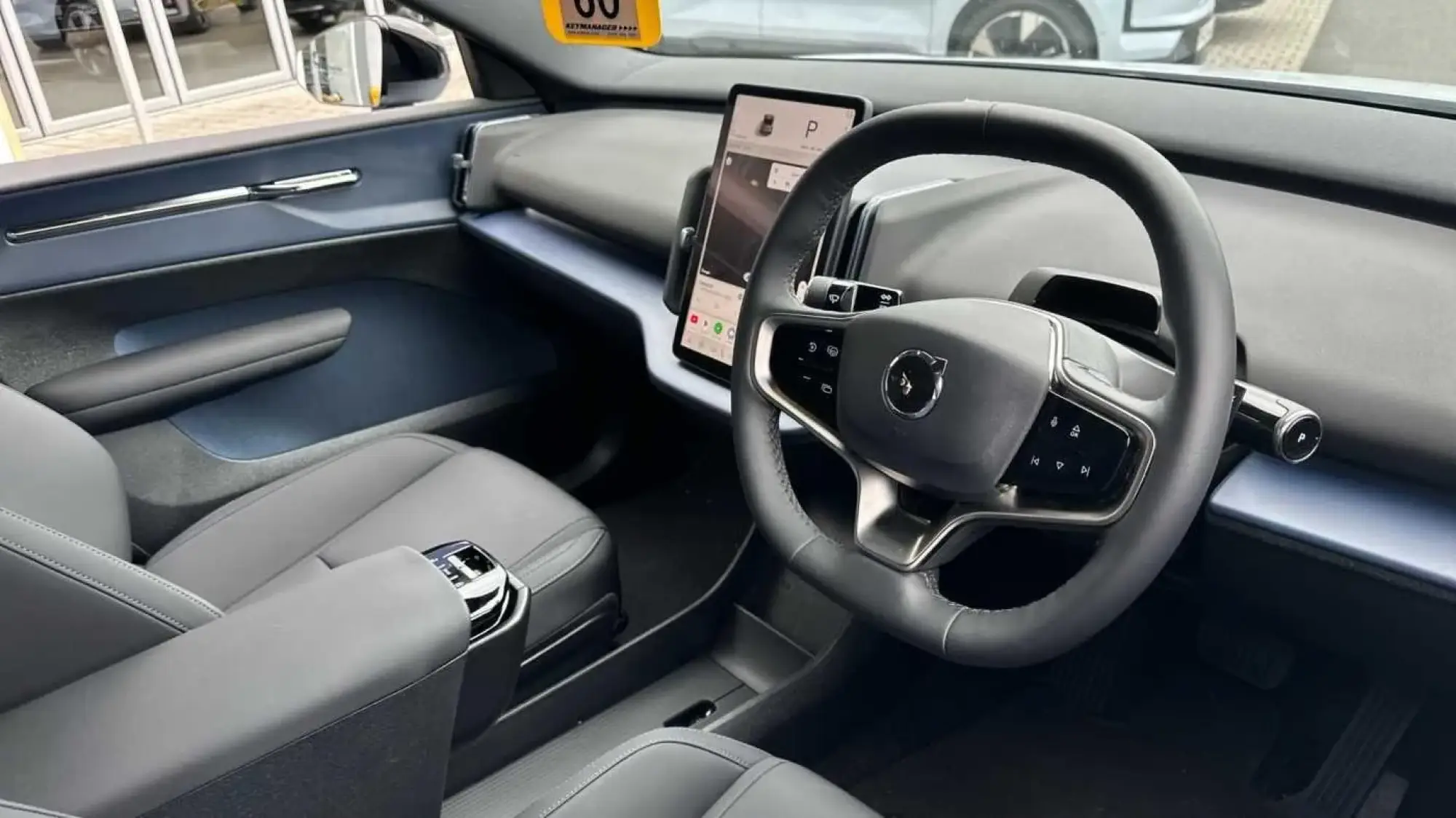 Volvo EX30 Image 34