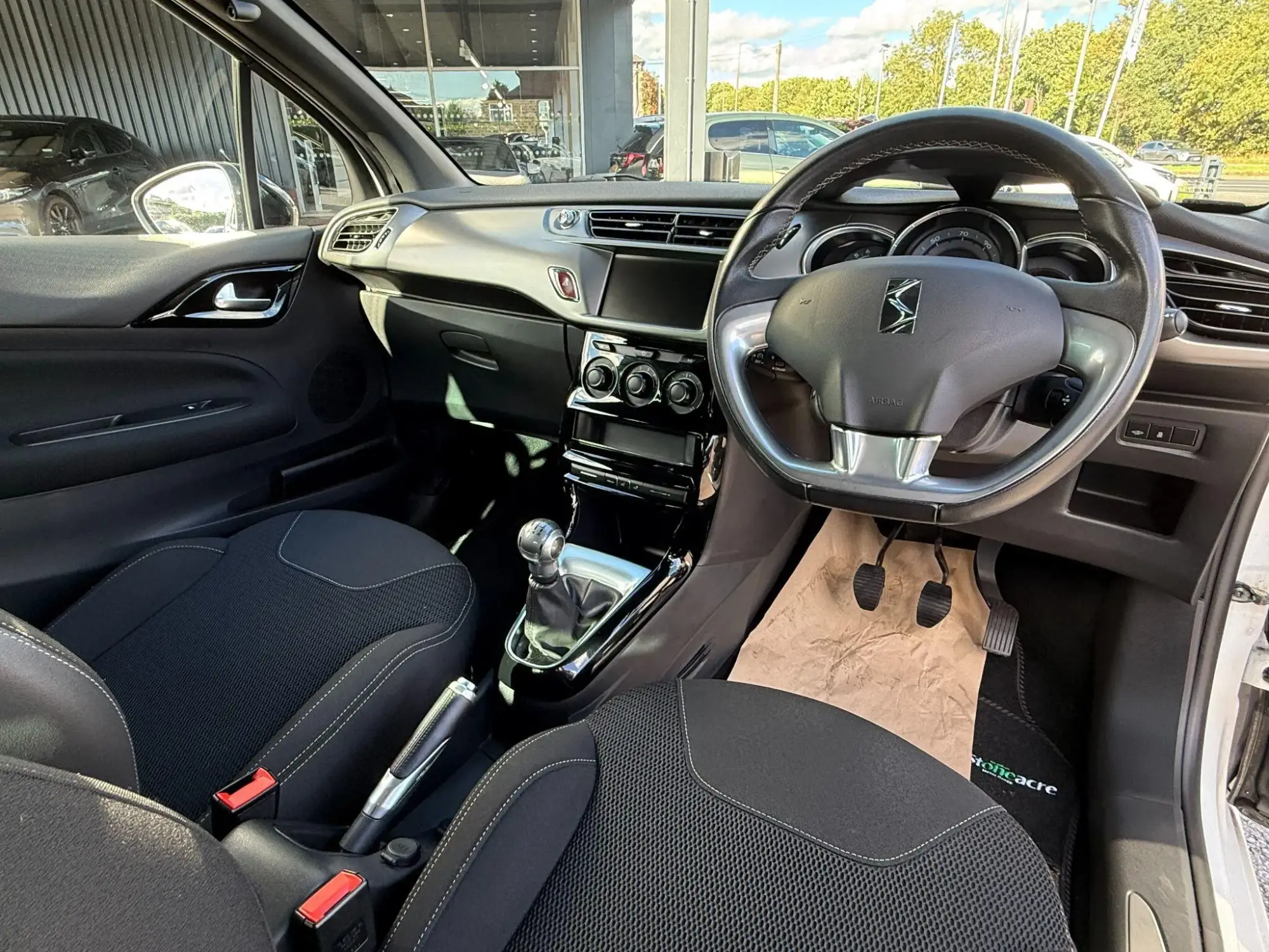 DS AUTOMOBILES DS 3 Image 17