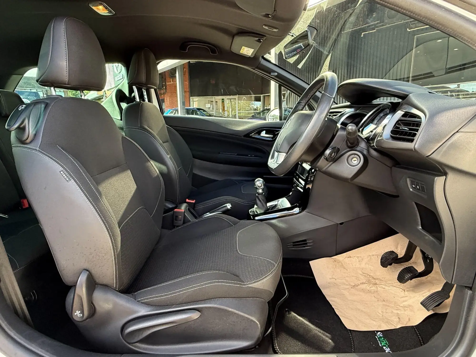 DS AUTOMOBILES DS 3 Image 18