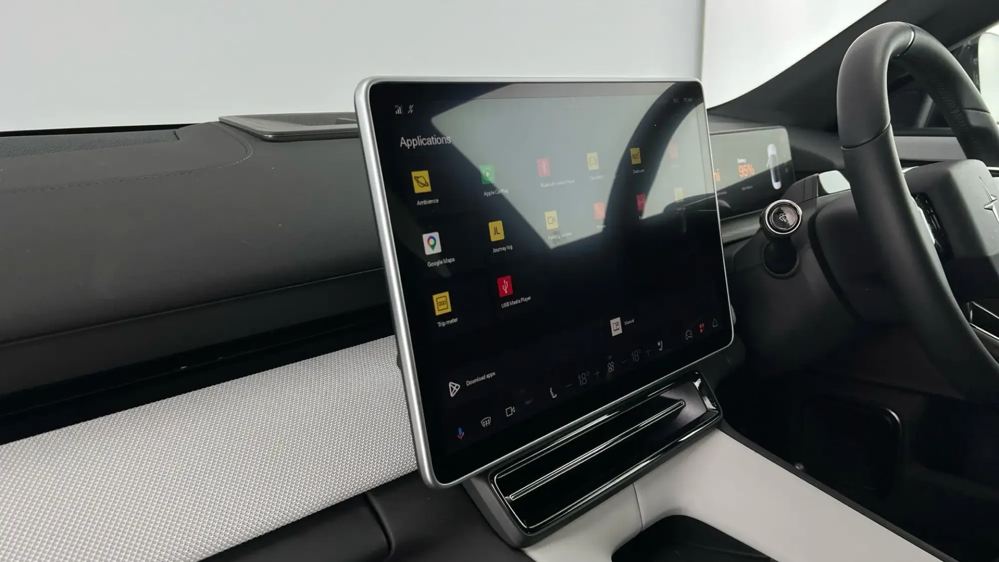 Polestar 4 Image 13