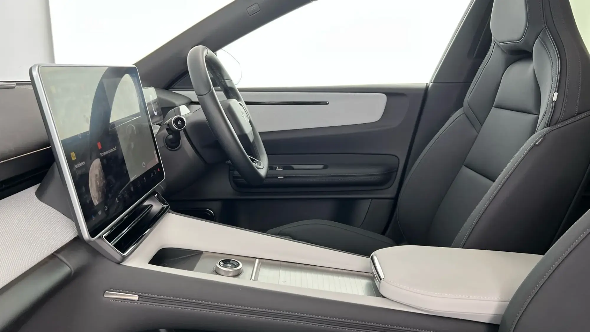 Polestar 4 Coupe Image 23