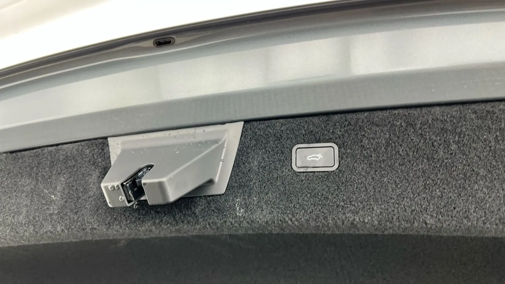 Polestar 4 Coupe Image 30