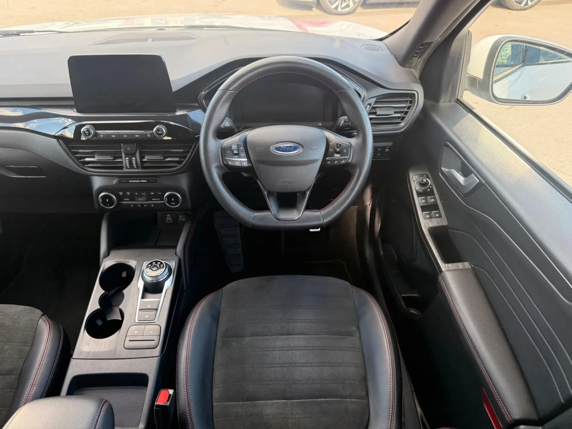 Ford Kuga Hybrid Image 10 Ford Kuga Hybrid Image 10