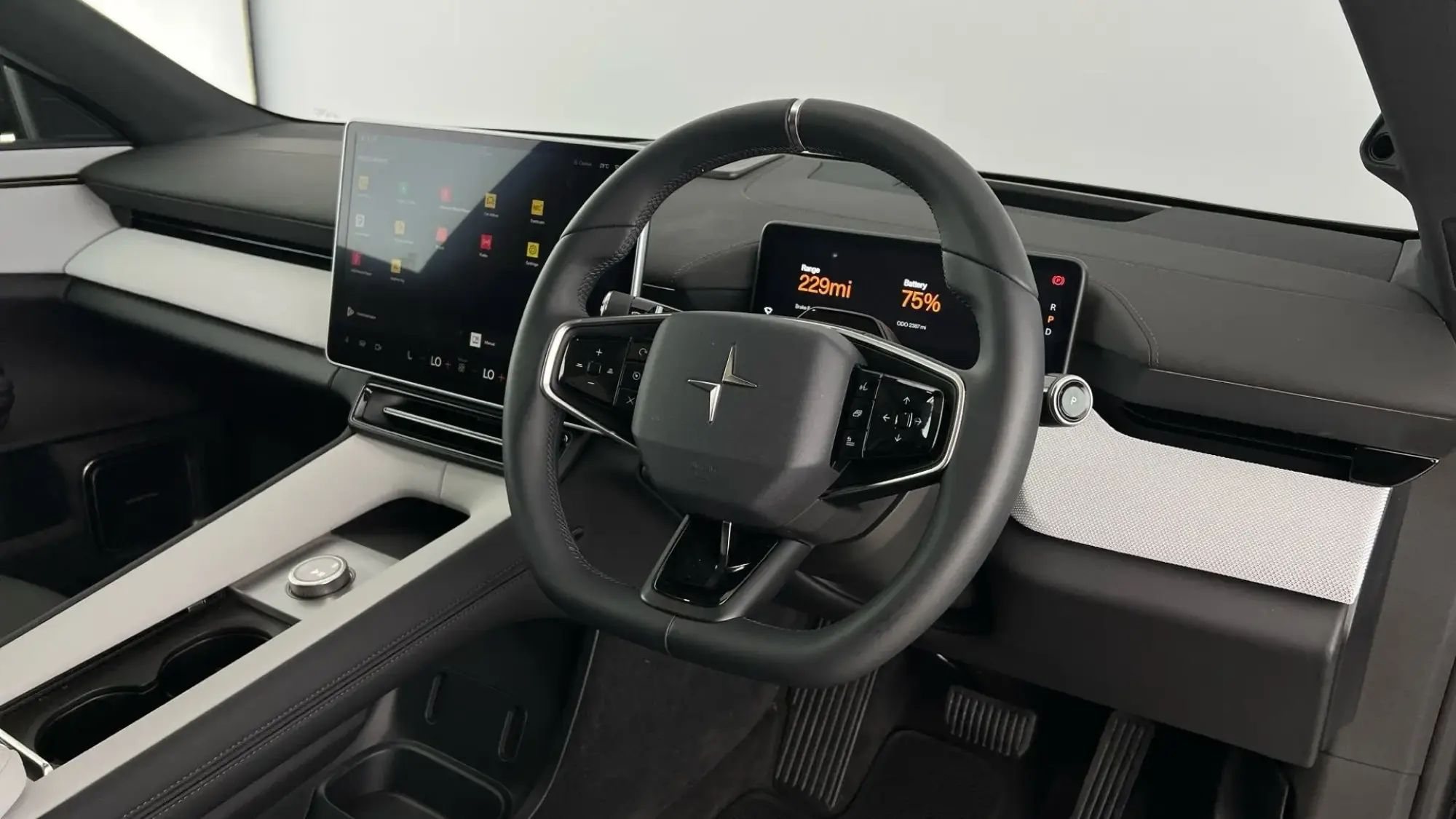 Polestar 4 Coupe Image 9