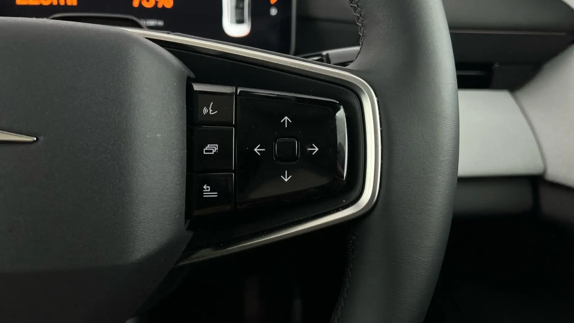 Polestar 4 Coupe Image 11