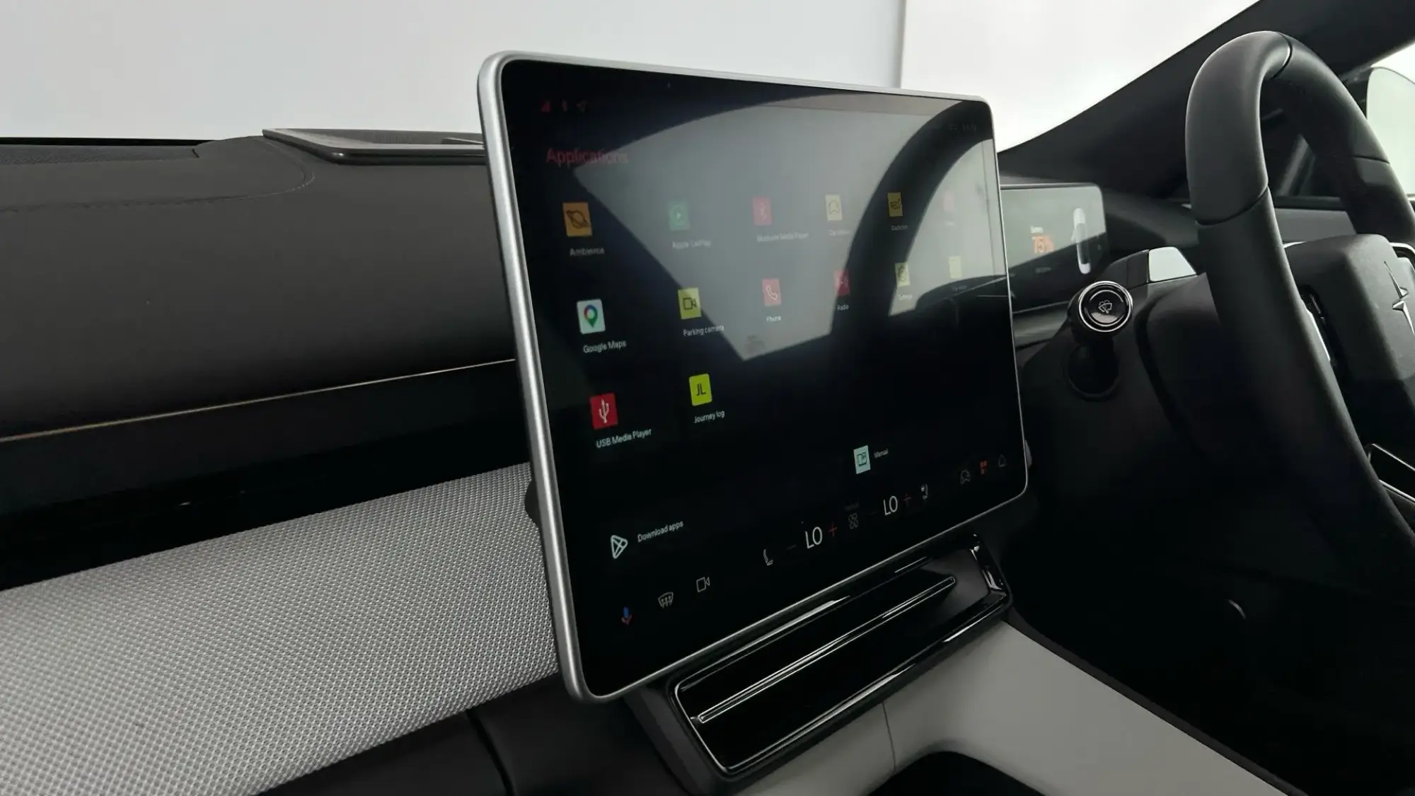 Polestar 4 Coupe Image 13